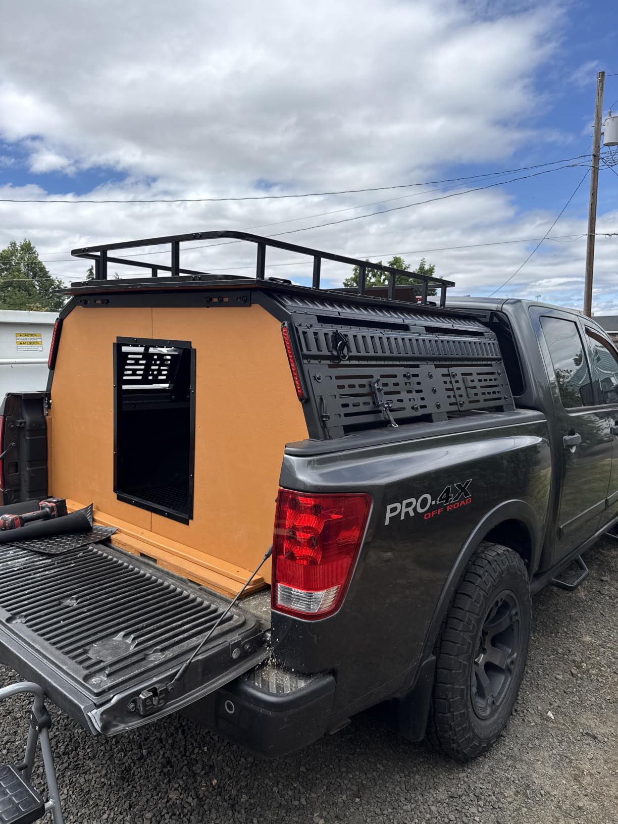 VEVOR Overland Truck Bed Rack, 49.2-67.9 in Width, Adjustable Overland Bed Cargo Rack with Sidebar, 900 lbs Static Capacity, Heavy Duty Steel, for Mid-Size Trucks, Compatible with Tacoma/Gladiator JT customer photo 1