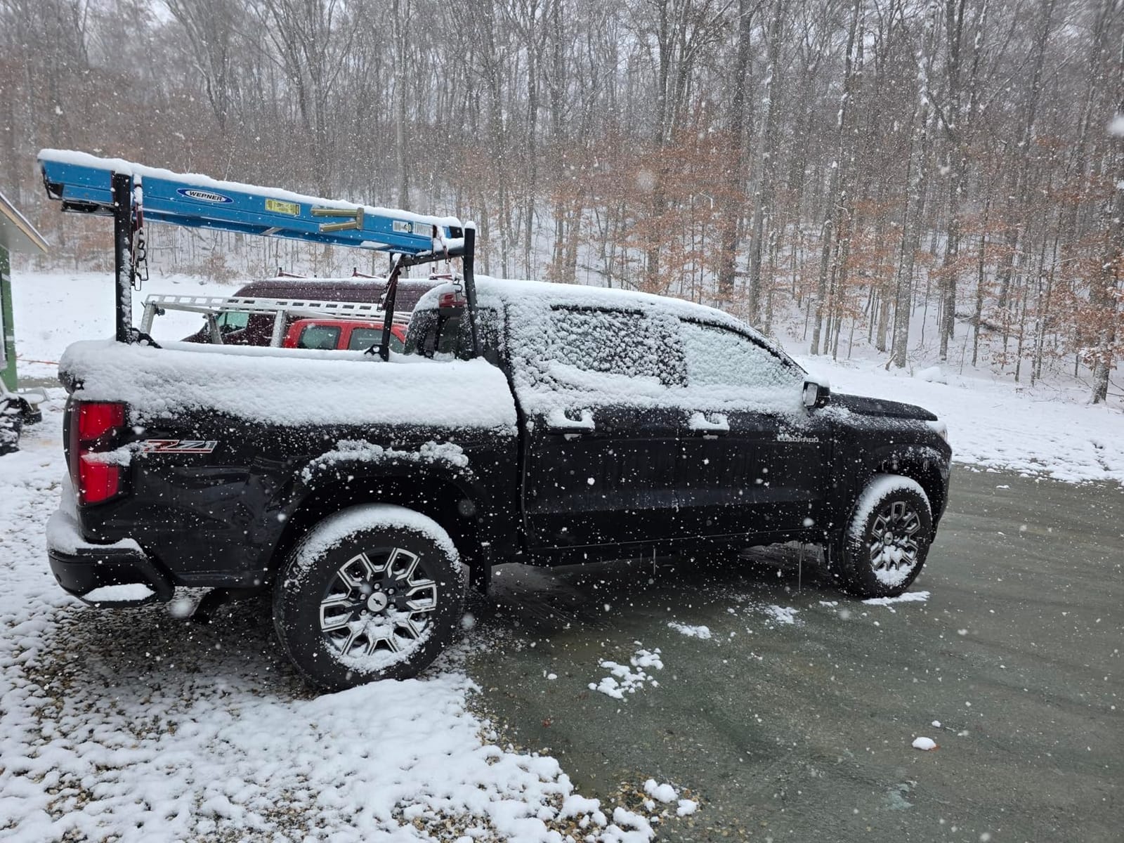 VEVOR Truck Ladder Rack, 49-73 in Width, Extendable Universal Cargo Rack, Heavy Duty Steel with 800 lbs Static Load Capacity, Ideal for Canoes, Surfboards, Ladders, Lumber, Tents, and Large Cargo customer photo 1