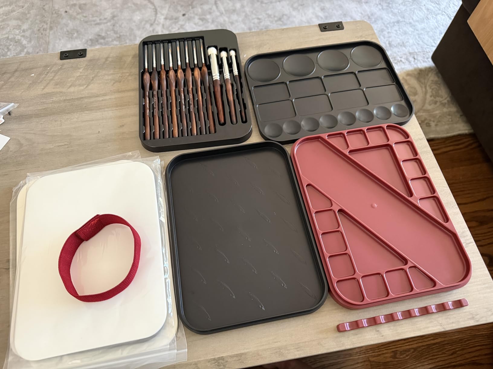 Wet Pallet for Painting Miniatures - Golden Maple 2 in 1 Dry and Wet Palette with Lid, Including 11 Miniature Paint Brushes, 100PCS Palette Paper, 4PCS Sponges, Paint Brushes Holders customer photo 2