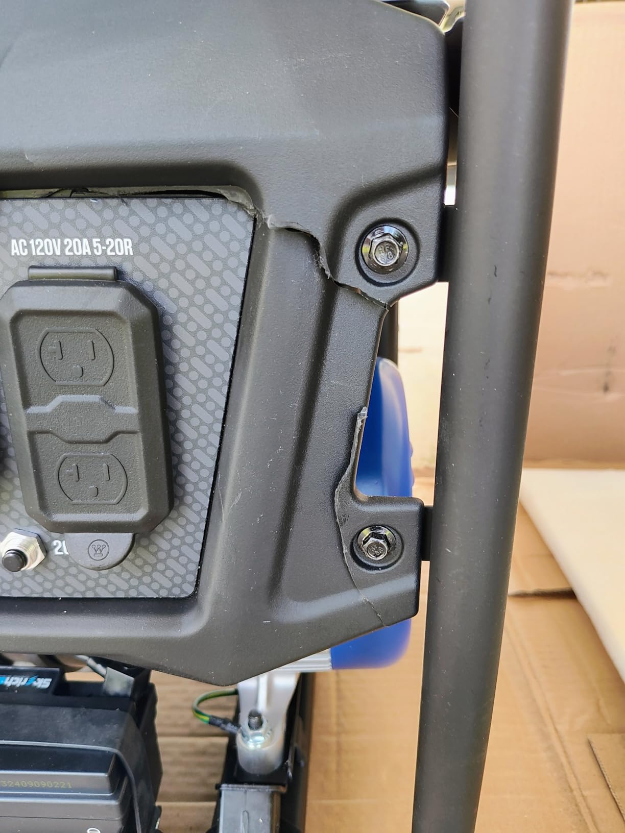Westinghouse 7500 Peak Watt EFI Dual Fuel Home Backup Portable Generator, Remote Electric Start, Transfer Switch Ready, Gas and Propane Powered, CO Sensor, CARB Compliant customer photo 2