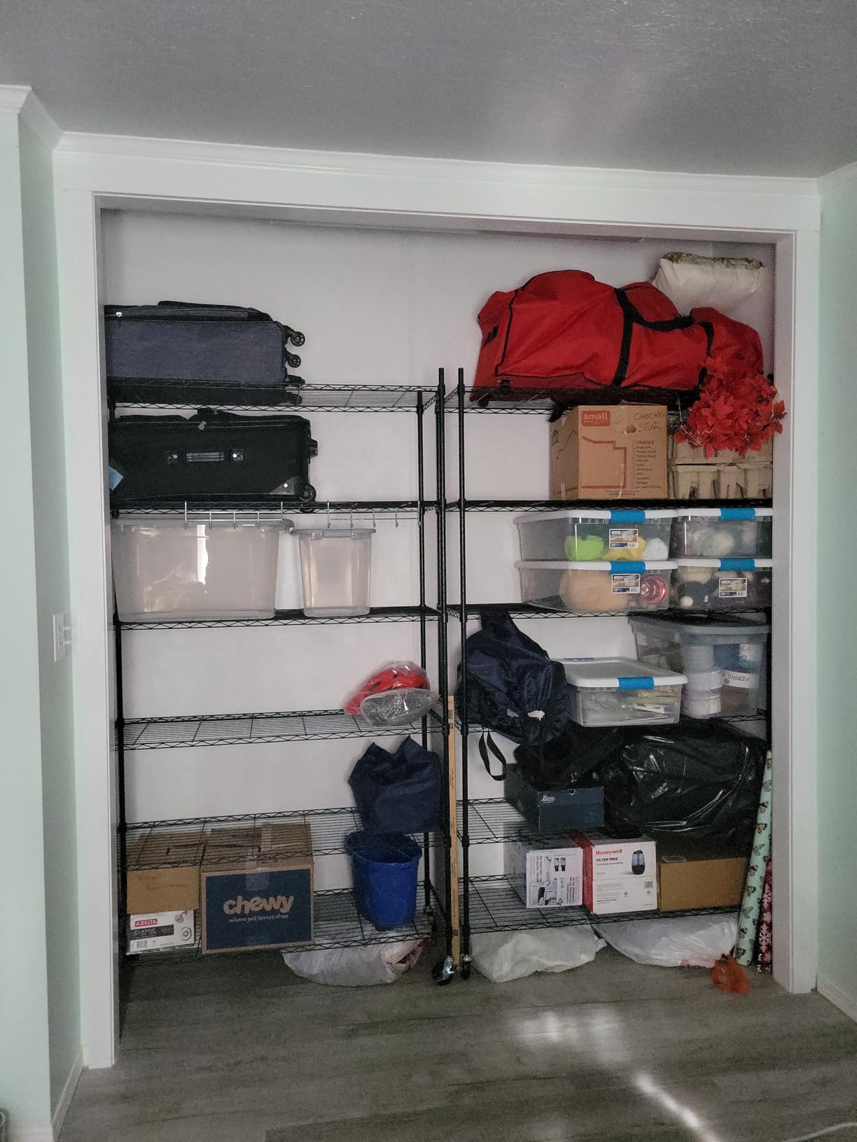Romorgniz Heavy Duty 6-Tier Rolling Storage Shelves with Wheels for Garage | 1200lbs wire shelving, Rolling casters with locking wheels, Adjustable shelves, Rust-proof, For pantry, kitchen, basement customer photo 1