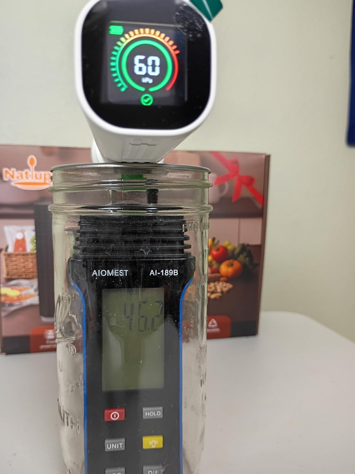 Compact Vacuum Sealer for Food (Vacuum Sealer Machine + 30 Reusable Vacuum Bags) Powerful Handheld Vacuum Sealer Machine, Featuring LED Pressure Display, Portable Food Sealer customer photo 1