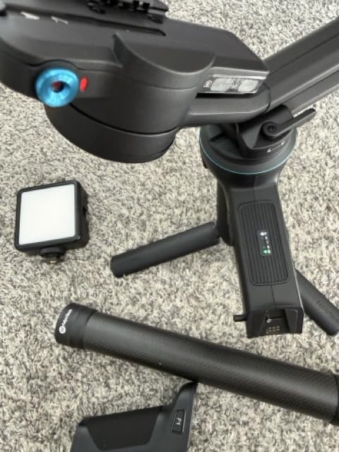FeiyuTech SCORP 3 KIT Gimbal Stabilizer for Sony/Canon/Nikon/Fujifilm, AI Tracking, Detachable Handle, Native Vertical Shooting, Max 3.5KG/7.72lbs, Touch Screen with Carrying Bag Extension Bar customer photo 1