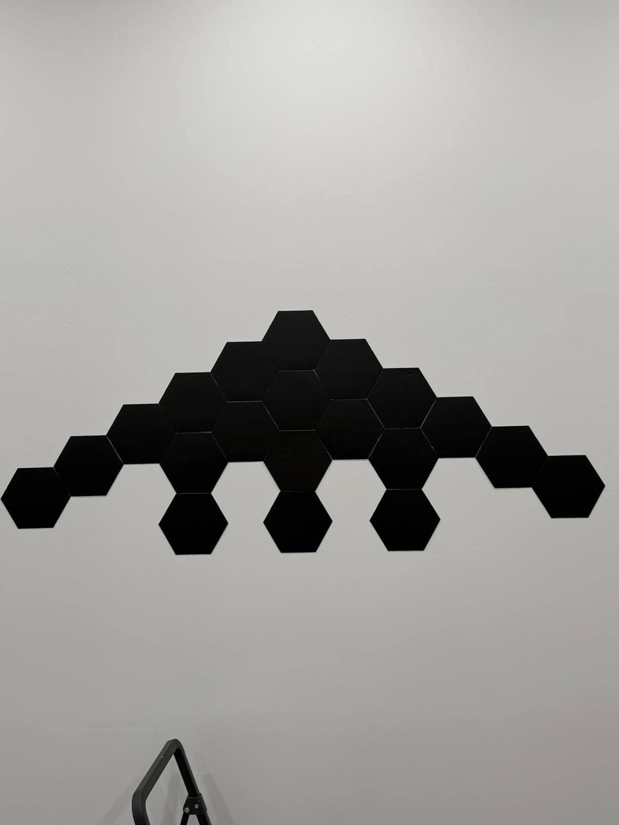 Govee Glide Hexagon Light Panels Ultra, RGBIC 3D Wall Lights with DIY | 60 Scenes and 129 Lamp Beads, Upgraded Gaming Light for Gaming Room, Compatible with Alexa, 10 Pack Meteor Gray customer photo 2
