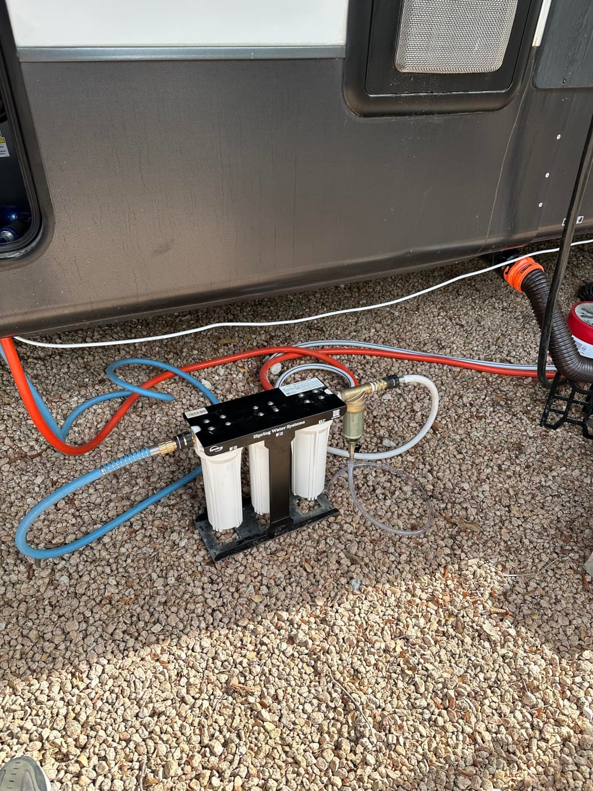 iSpring 3-Stage RV Water Filter System, Removes Over 99% PFAS, Bacteria and Viruses, Reduces Chlorine, Lead, Odor, and Sediment, Leak-Free Brass Fittings, External Mounting Bracket, Model: CW31-PFBV customer photo 2
