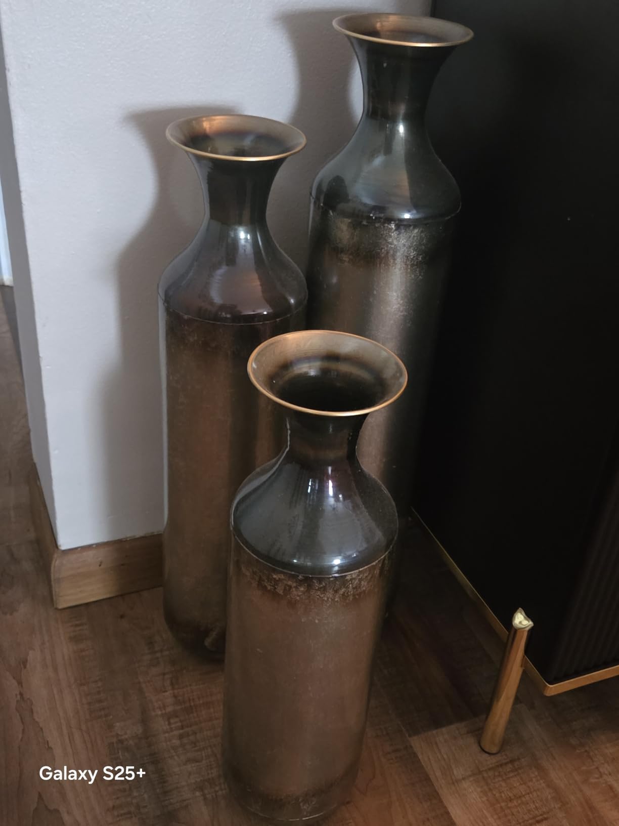 Extra Large Floor Vases Decorative Tall Set of 3, Rustic Burnt Finish Metal Floor Vases for Decor Living Room, Fireplace Corner Hallway, Bedroom, Entryway customer photo 2