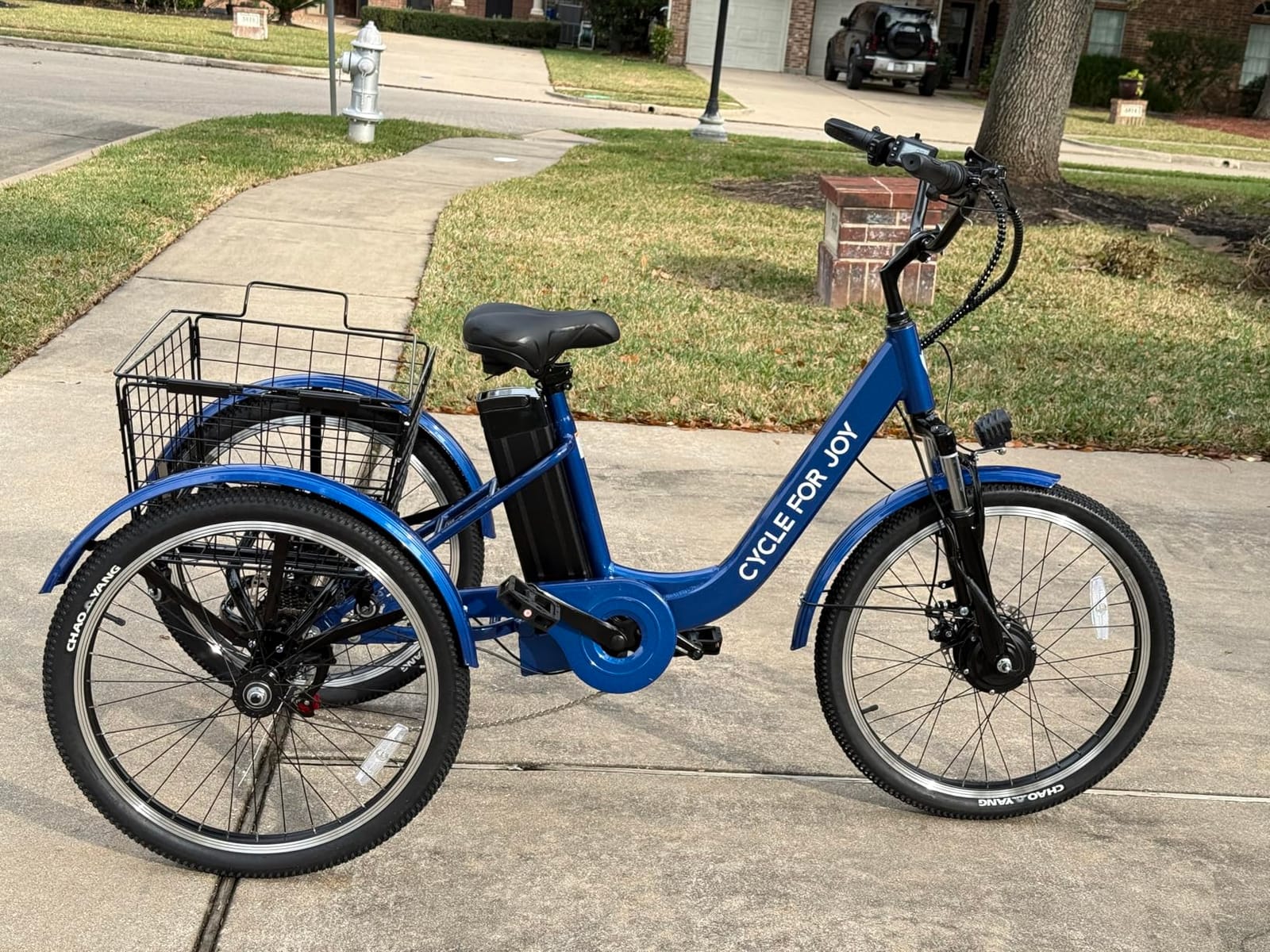 Luxevelo 3 Wheel Electric Bike, Electric Trike for Adults Seniors | 7-Speed, 3 Riding Modes, Powerful Motor & 48V 13Ah Battery, Dual Disc, Step-Thru, Adjustable Seat, Accessories Included, 24'' customer photo 1