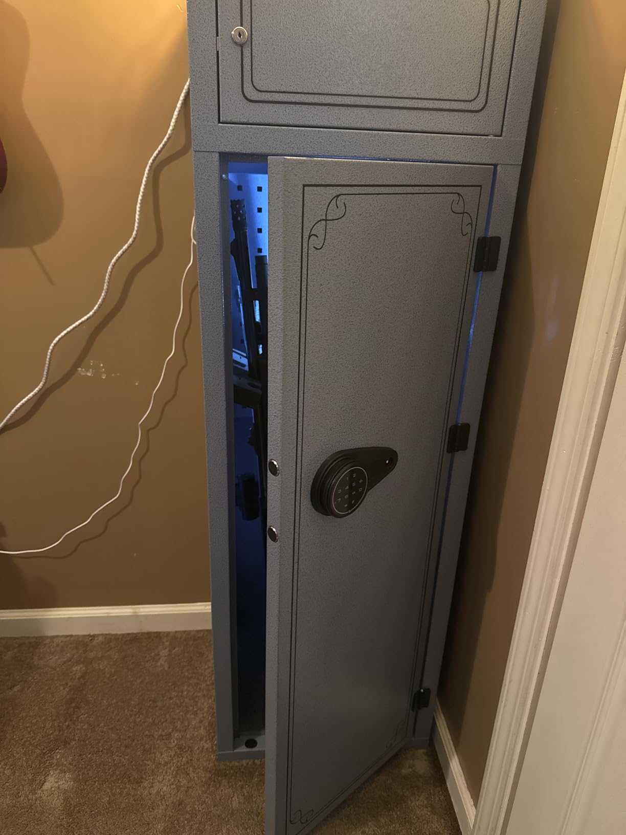 KAER 8-10 Gun Safe, Large Gun Safe for Rifles and Pistols, Quick Access Home Gun Rifle Safe and Storage Gun Locker Cabinet with 4 Pistol Pouches and Removable Shelf for Shotgun, Firearm, Ammo customer photo 1