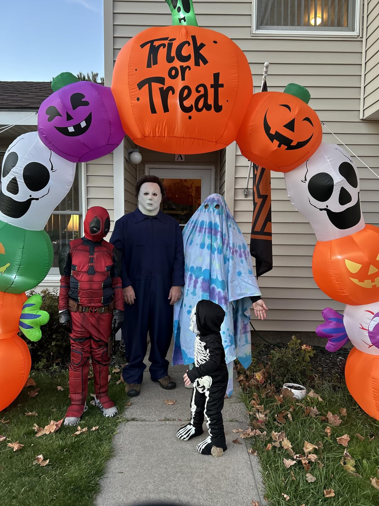 10FT Halloween Inflatable Archway, Pumpkin Skeleton LED Yard Decor | Giant 10FT Archway • Pumpkin & Skeleton Design • Bright LED Lights • Easy Setup • Halloween Photo Spot customer photo 1