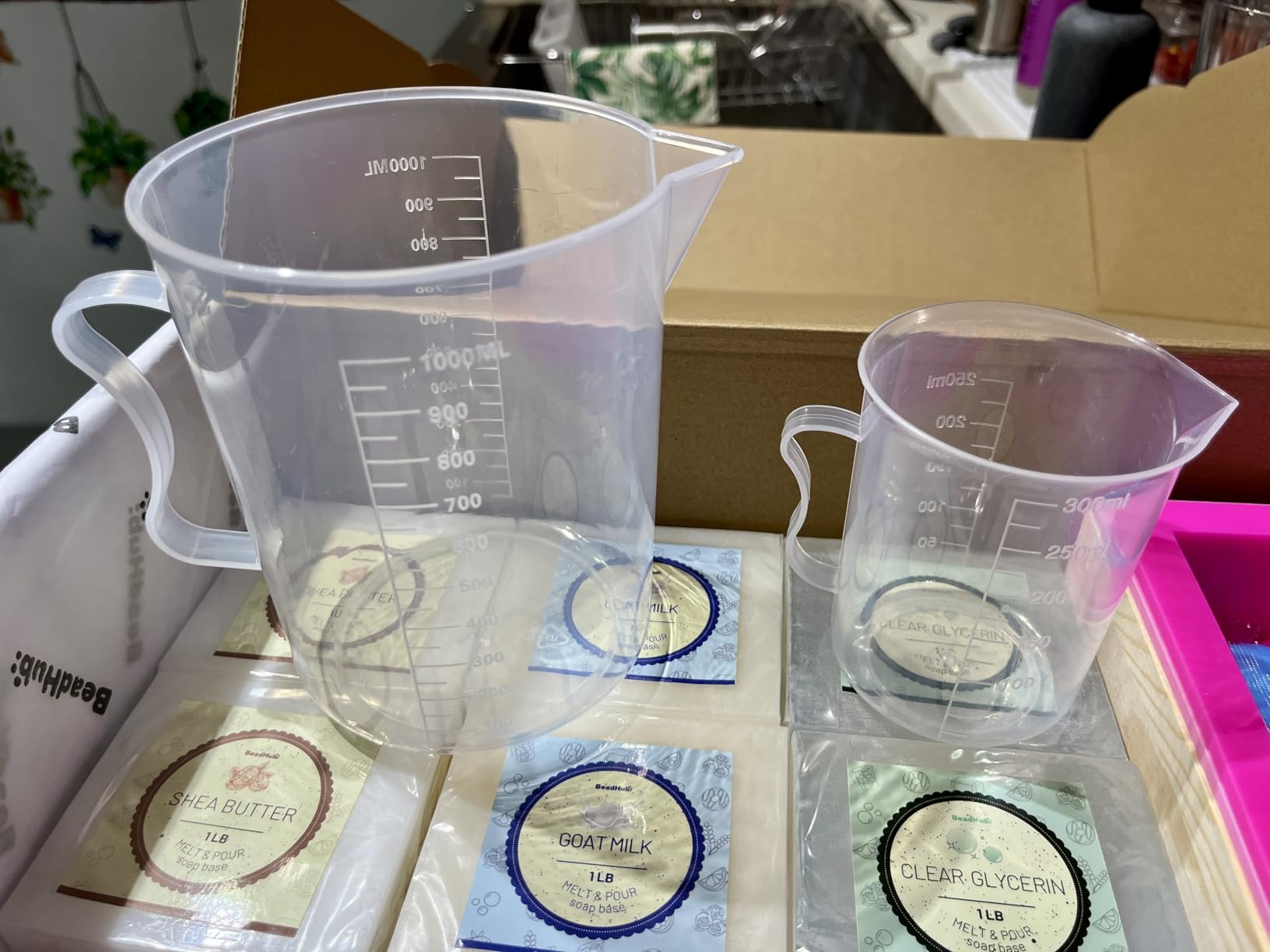 BeadHub Soap Making Kit for Adults Beginners | 6LBS Melt & Pour Soap Base - Shea Butter, Clear Glycerin & Goat Milk, All-in-one Deluxe Kit for Soaps with Fragrances, Colors, Making Tools & Supplies customer photo 1