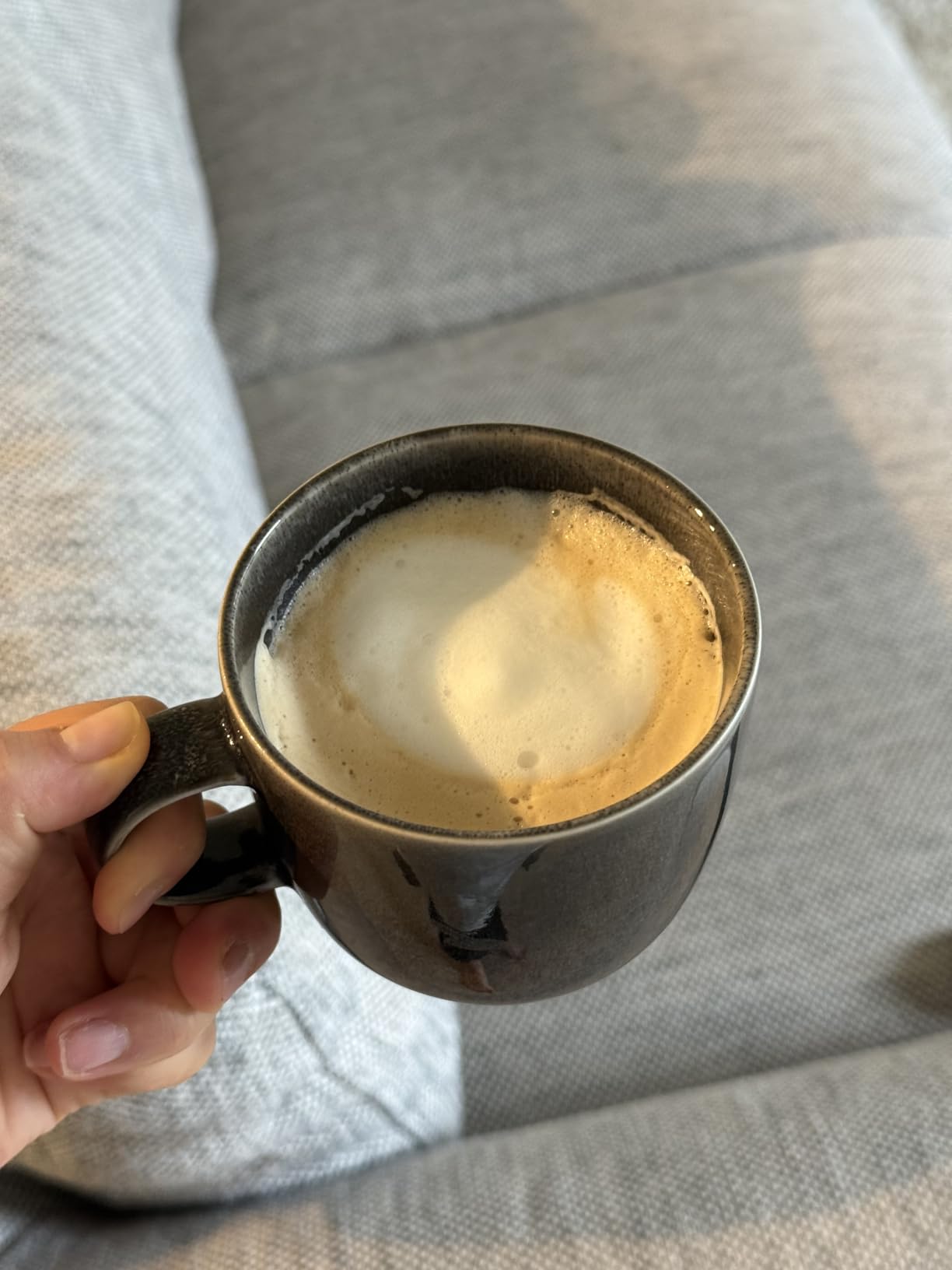 AMZCHEF Compact Espresso Machine 20 Bar, Americano, Latte & Cappuccino | Easy One-Touch Brewing, 30s Heat-Up, Stable PID Control, Easy Milk Frothing, Compact Design, 50oz Tank, White customer photo 1