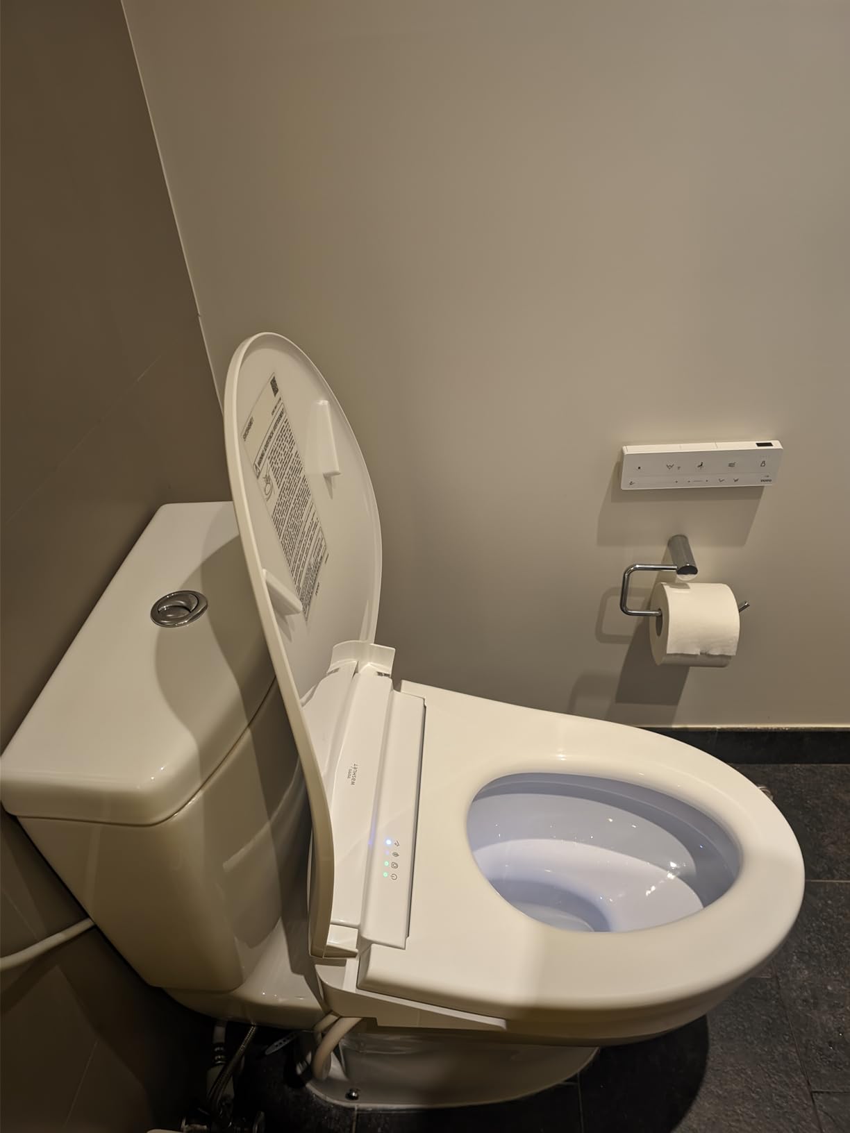 TOTO WASHLET KS6 Electronic Bidet Toilet Seat with Instantaneous Water Heating, PREMIST and EWATER+ Wand Cleaning, Elongated, Cotton White - SW3946#01 customer photo 2