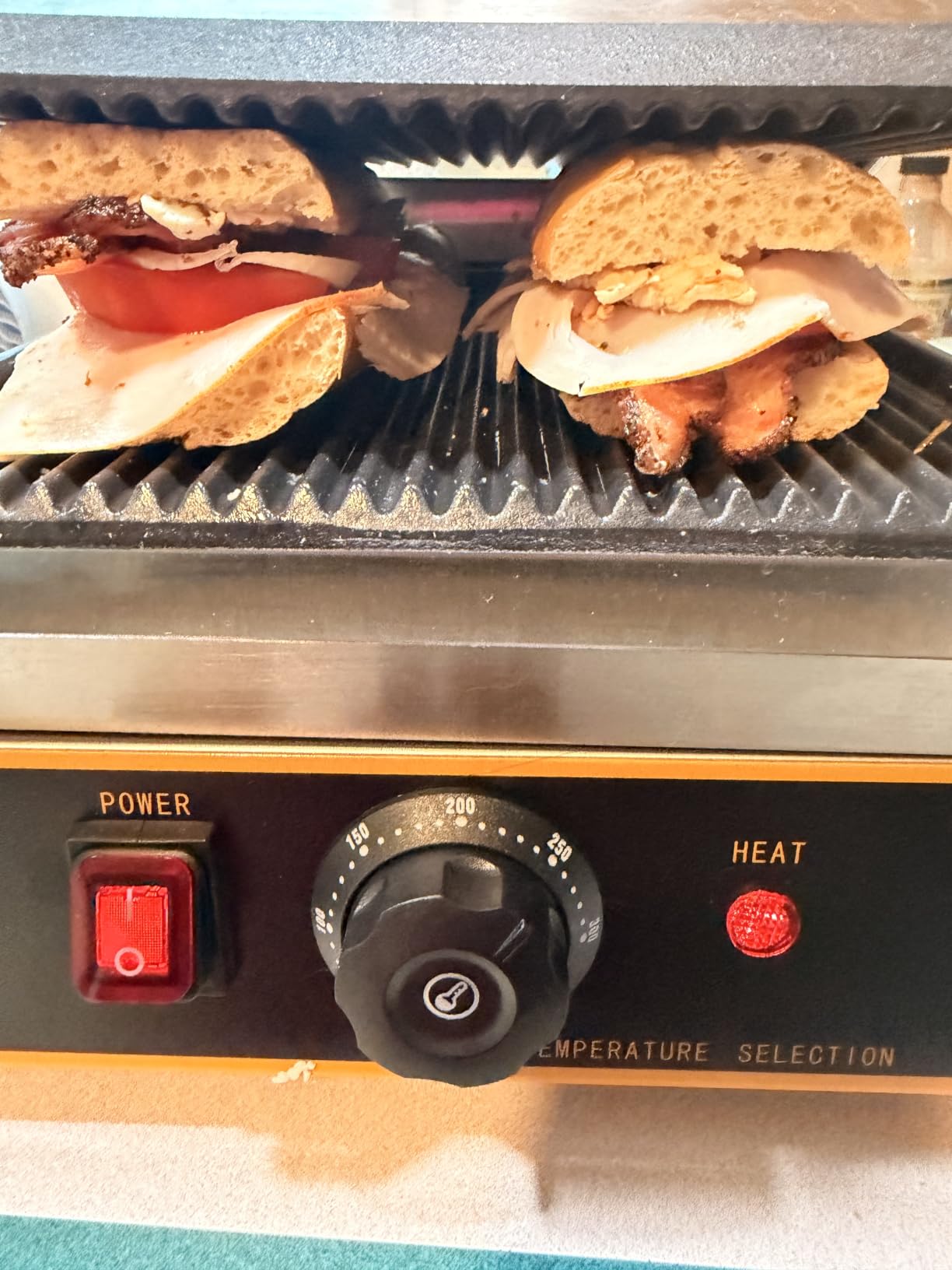 Commercial Panini Press - 2200W Commercial Panini Press Grill w/ 14