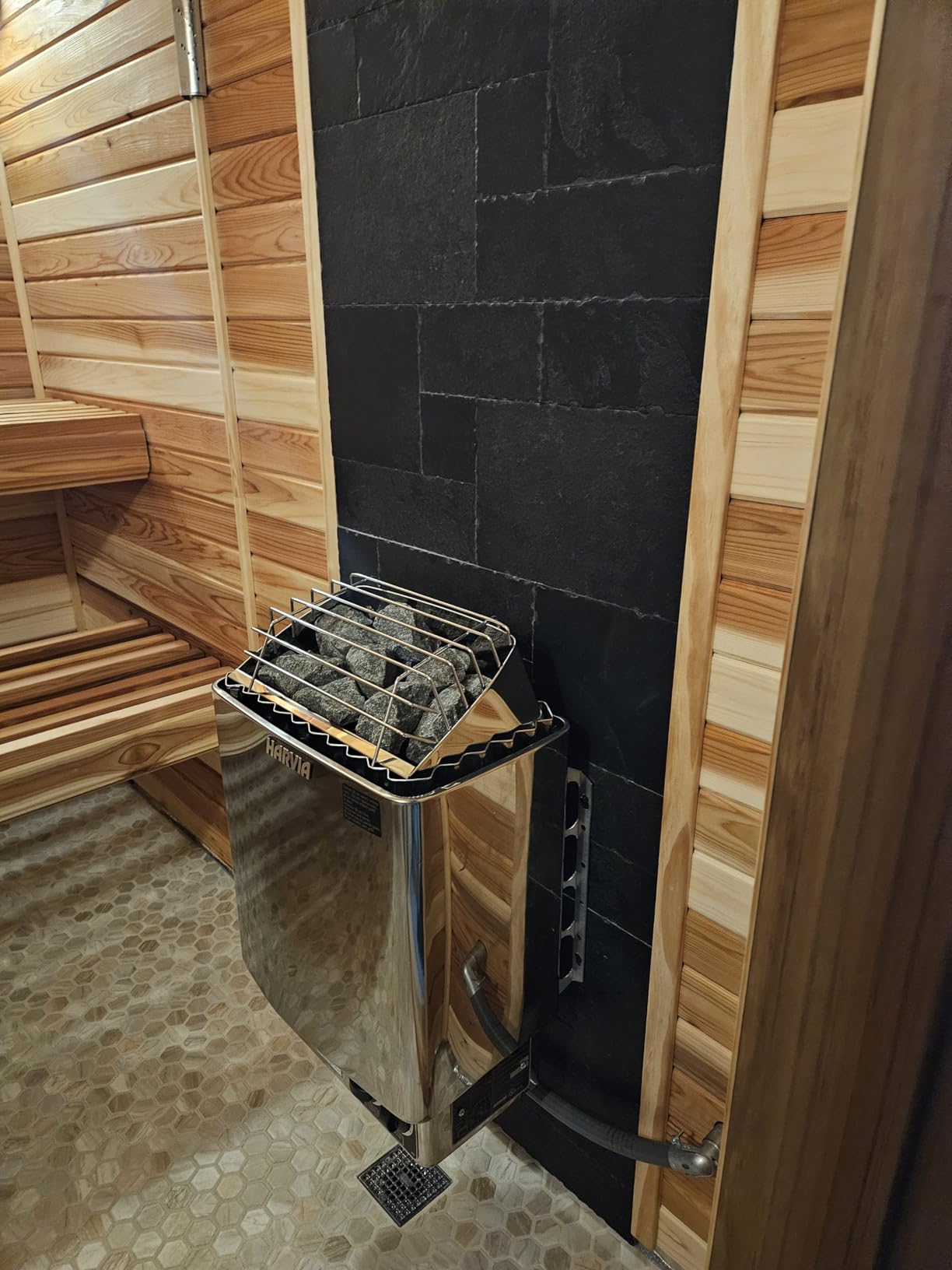 Harvia KIP80B, KIP Series, 8kW Sauna Heater, Built-in Controls (Sauna Stones Included) customer photo 2