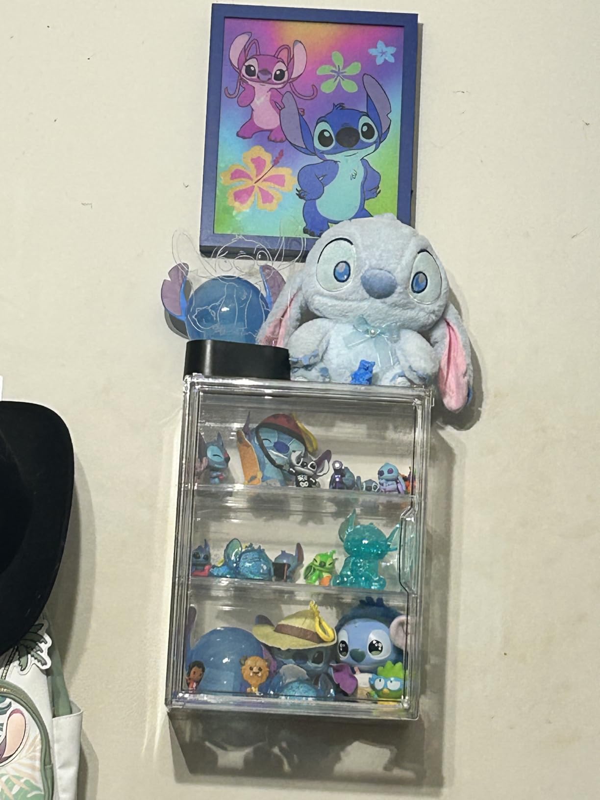 BOHOIDEE 6 Tiers Extra Large Clear Display Case for Figures, Acrylic Storage Organizers Box with Magnetic Door, Wall-Mounted Dustproof Showcase for Collectibles Action Figure customer photo 1