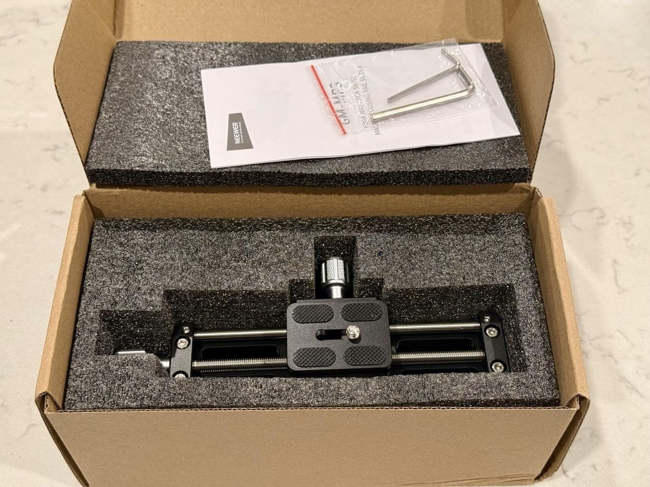 NEEWER Macro Rail Slider, 4 Axis 360° Rotating Aluminum Alloy Focusing Rail with Arca Type Quick Release Plate 1/4