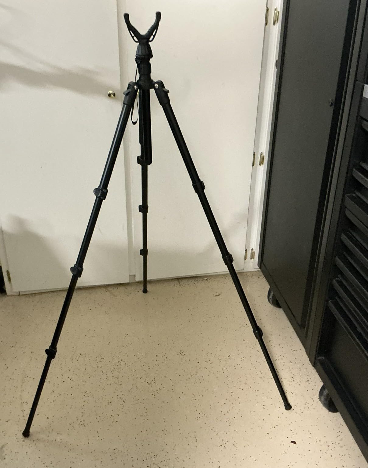 Adjustable Shooting Tripod for Rifles Shooting Stick Level-Lock 3-in-1 Tripod Monopod Bipod, 22.8