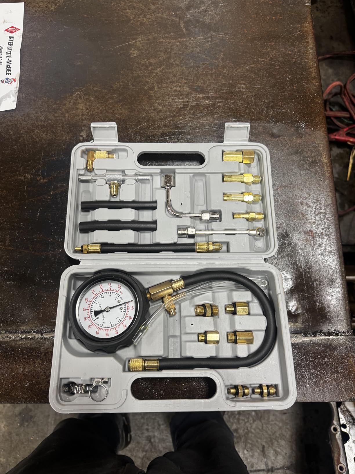 AUTOWN Fuel Pressure Tester Kit 0-140PSI with Adapters for Cars, Trucks, ATVs, Fuel Pump Injector, Fuel Pressure Gauge Diagnostic Tool customer photo 2