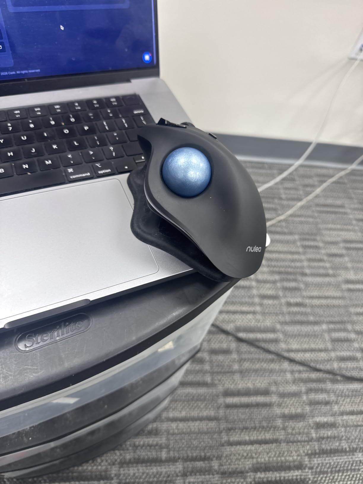 Nulea Wireless Trackball Mouse Ergonomic 21.7 Tilt Stand Thumb Control customer photo 1