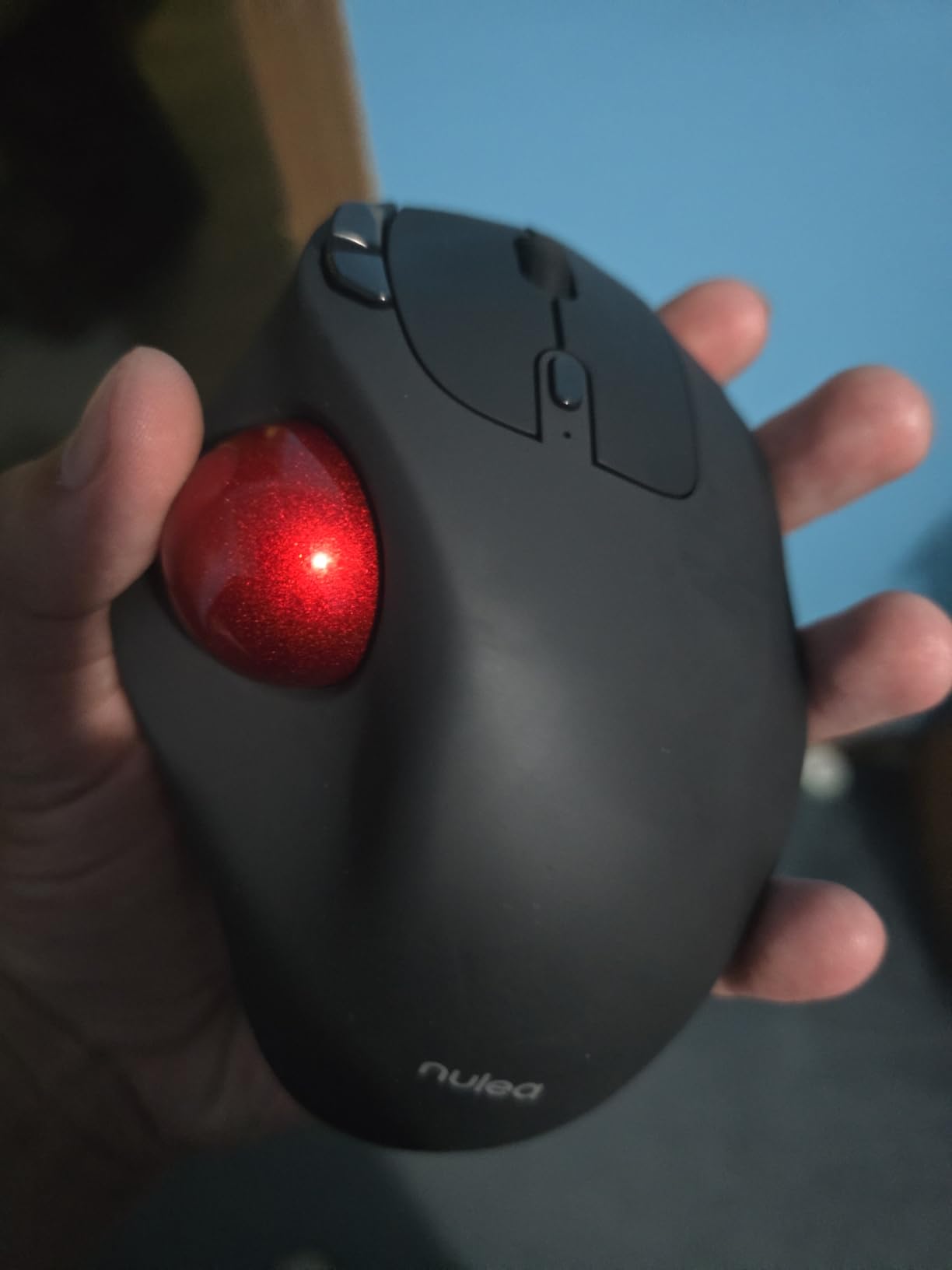Nulea Wireless Trackball Mouse Ergonomic 21.7 Tilt Stand Thumb Control customer photo 2
