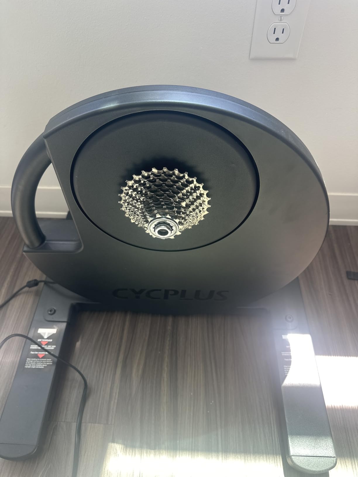 CYCPLUS Smart Bike Trainer R200, 2200W, 19% Gradient, Brushless Motor, Supports Self-powered and Plug-in, Virtual Shifting, Uphill & Downhill Simulation, Super Quiet, Indoor customer photo 2