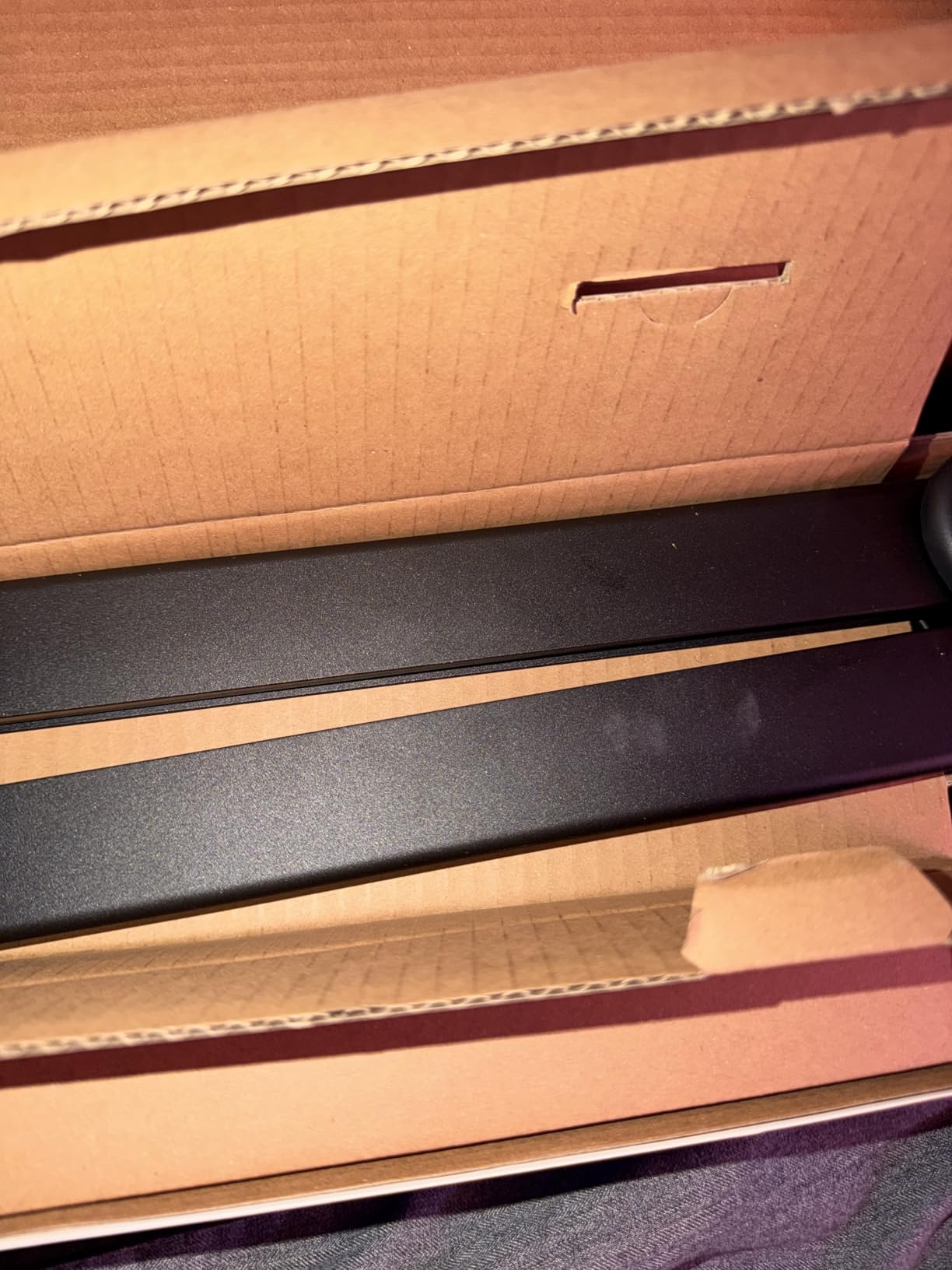Elgato Wave Mic Arm MK.2, Studio Boom Arm for Microphones - Rises above monitors or stays low profile, Silent operation, Slim all-metal design, Padded clamp customer photo 1