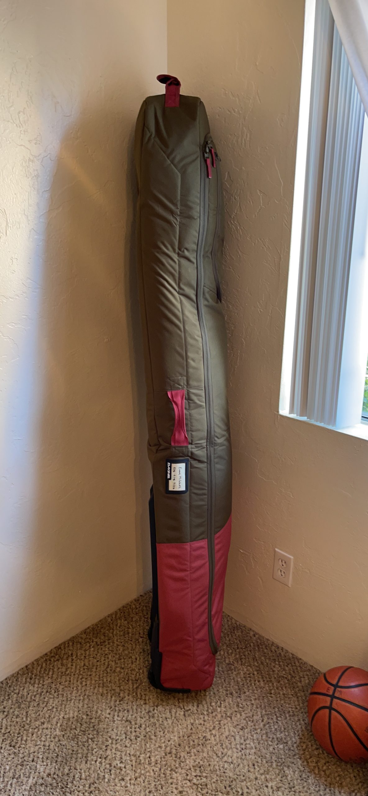 Dakine Low Roller Snowboard Bag, Snowboard Travel Bag customer photo 2