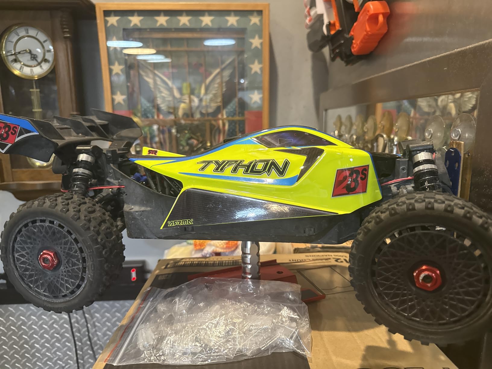 ARRMA RC Car 1/8 Typhon 4X4 223S BLX BRUSHLESS Buggy RTR (Battery and Charger Not Included) with DSC RED/Blue, ARA4306V4T3 customer photo 2