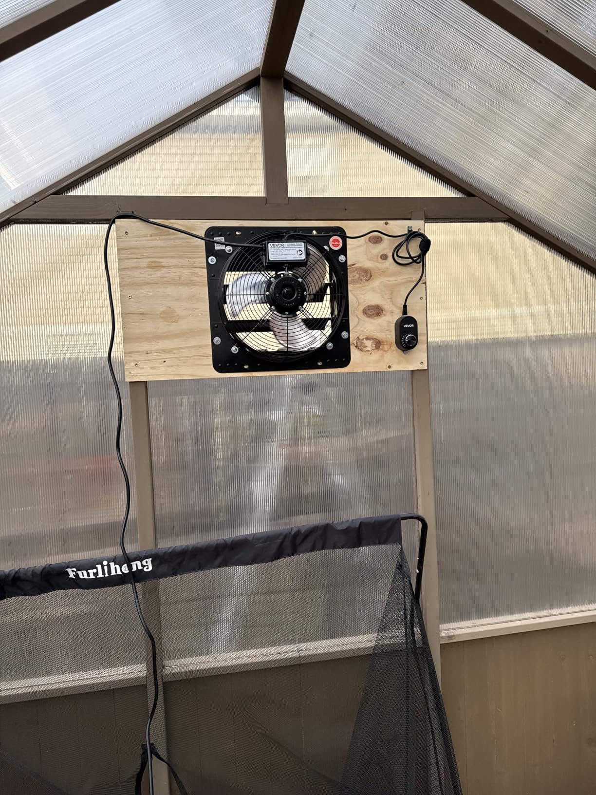 VEVOR 14 in Shutter Exhaust Fan Wall-Mount Automatic Louvers Variable Speed, Sturdy Steel Housing, Low Noise, AC Motor, 1802 CFM Ventilation and Cooling for Attic, Garage, Barn, Greenhouse, Workshop customer photo 1