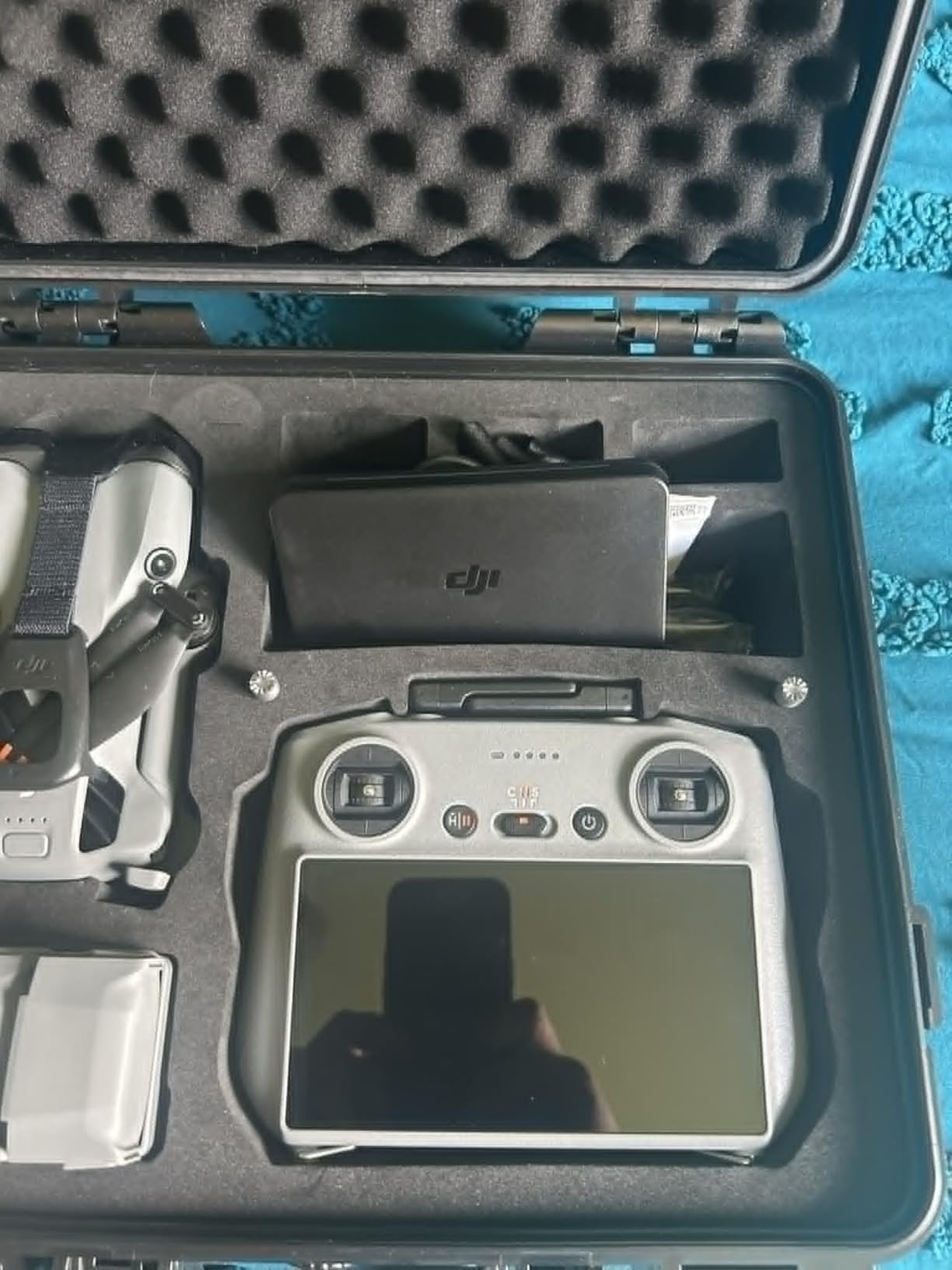 Lekufee Waterproof Hard Carrying Case for DJI Mini 5 Pro Drone, Fly More Combo, DJI RC 2/RC N3, Battery(6 pcs), Charging Hub, and other Accessories(Case Only) customer photo 2