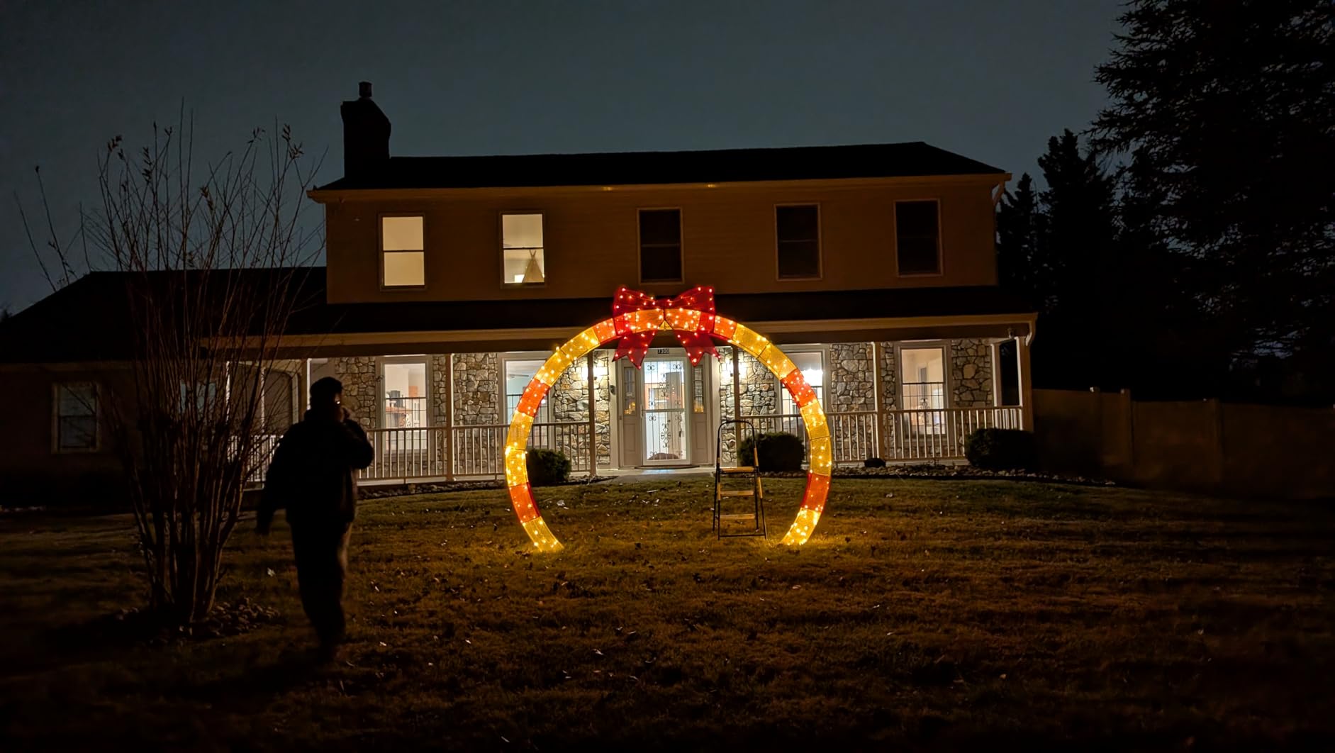 Tangkula 8.8 FT Christmas Tree-Shaped Archway, Xmas Archway with Top Star, Adjustable LED Lights, Widened Bases, Zip Ties & Ground Stakes Included, Outdoor Holiday Ornament for Yard, Garden, Porch customer photo 1