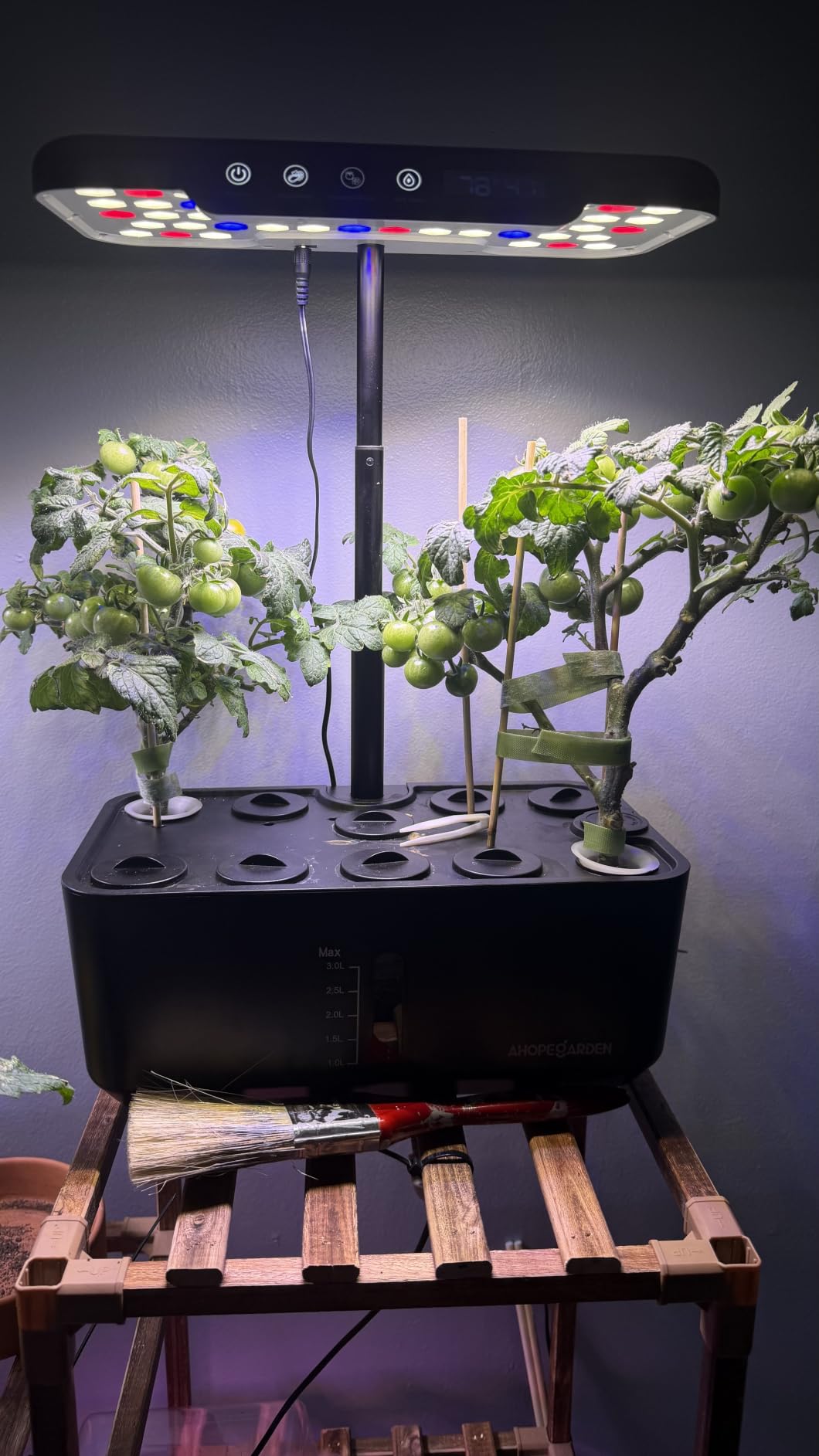 Ahopegarden Hydroponics Growing System: 10 Pods Temp & Humidity Display customer photo 1
