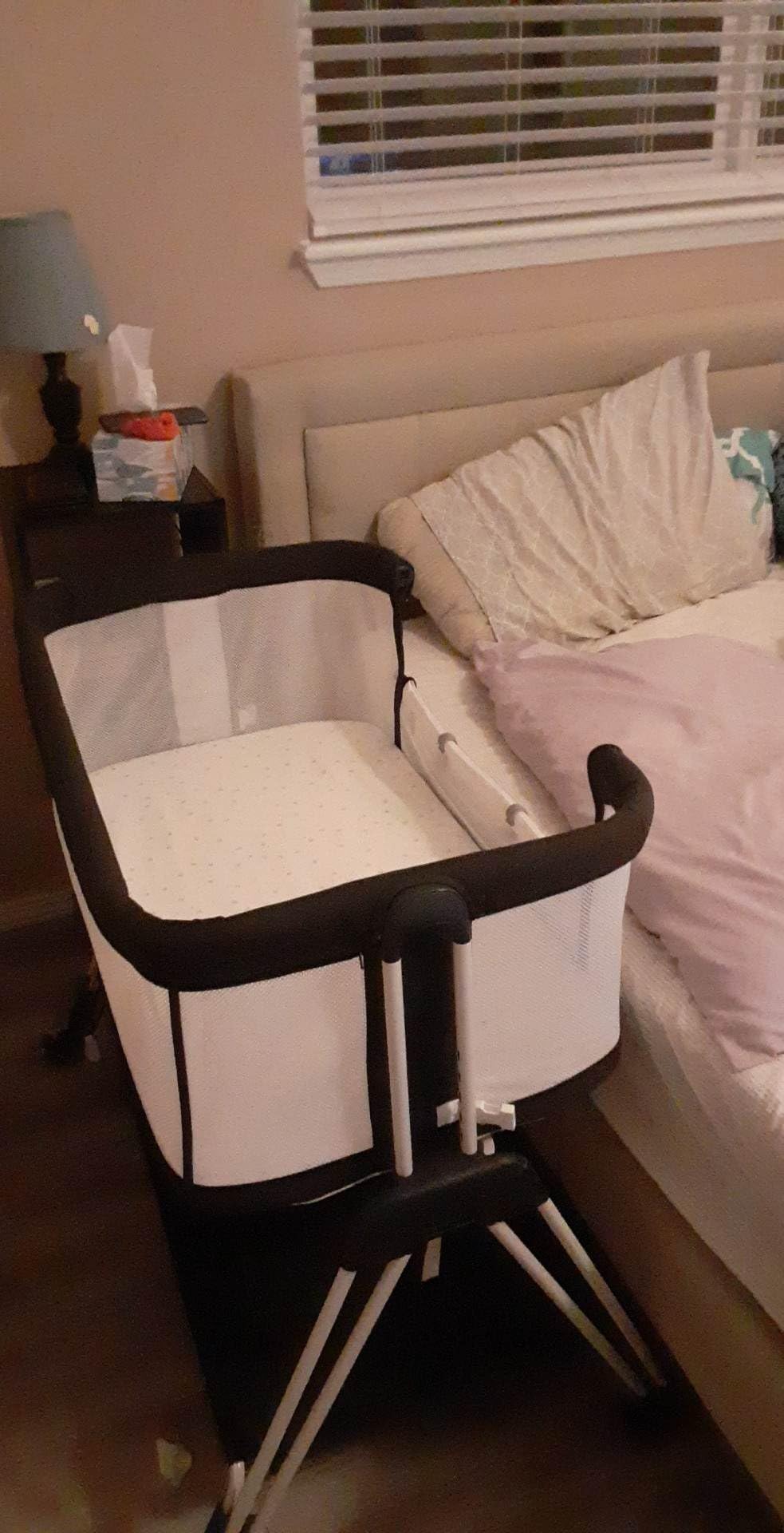Fodoss Baby Bassinets Bedside Sleeper - 3-in-1 Stable Bassinet for Newborns | Soft Mattress, Storage Tray, Full-Mesh Sides, 7-Height Adjustable Bassinet Crib with Wheels, Side Pocket, Beige + Wood Grain customer photo 2
