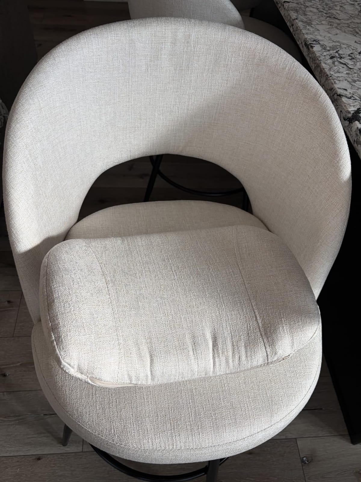 LUE BONA 26''H Swivel Bar Stools Set of 3, Counter Height Bar Stools with Backs, Lumbar Pillow and Black Metal Frames, Upholstered Modern Barstools for Kitchen Island, Linen Farbic, Linen Color customer photo 1