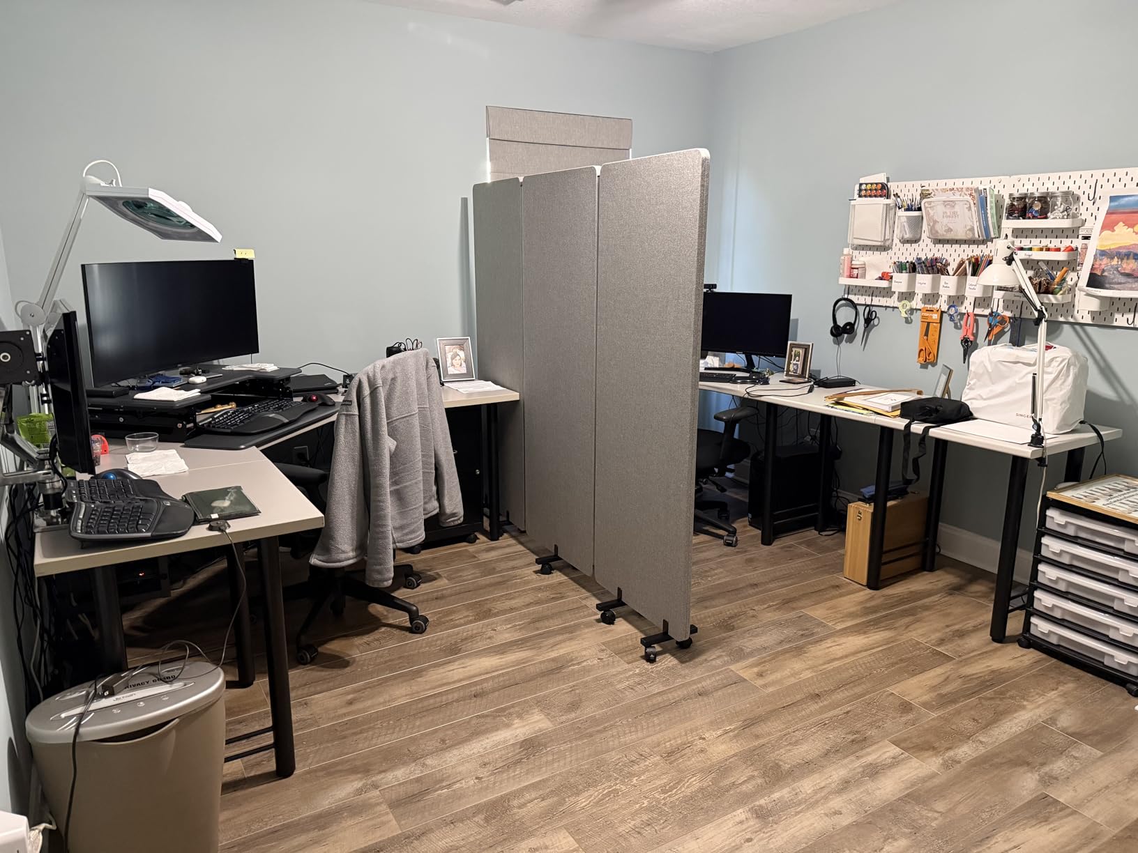 3 Panel Foldable Office Partitions, Mobile Cubicle Wall with Wheels | 71 x 66 Inch Noise Cancelling & Sound Proof Room Dividers Partition Wall, Aluminum Frame Gray customer photo 1