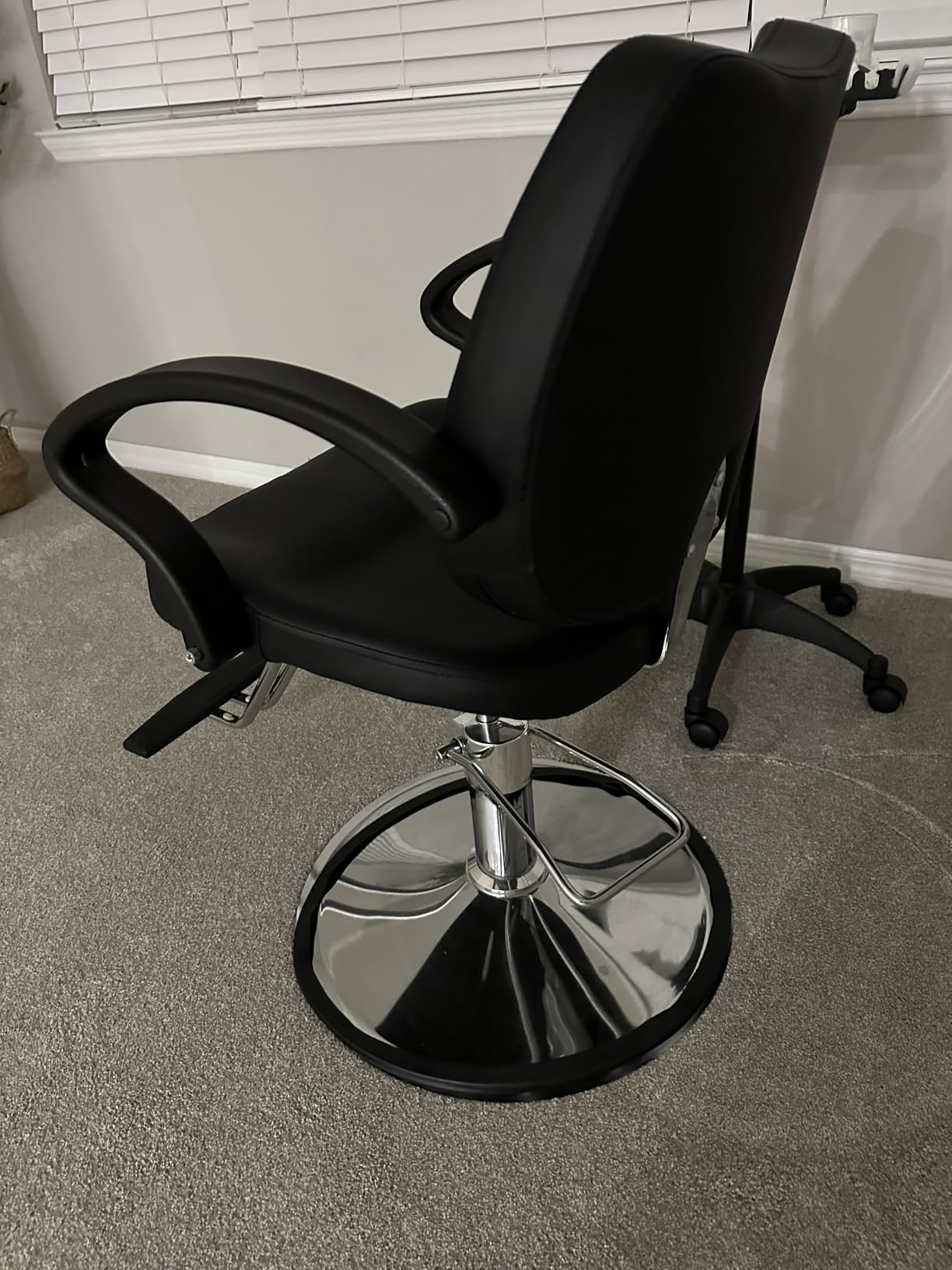 BestMassage Hydraulic Reclining Barber Chair Burgundy, Heavy Duty All Purpose Salon Chair with Adjustable Headrest Footrest and Hydraulic Pump customer photo 1