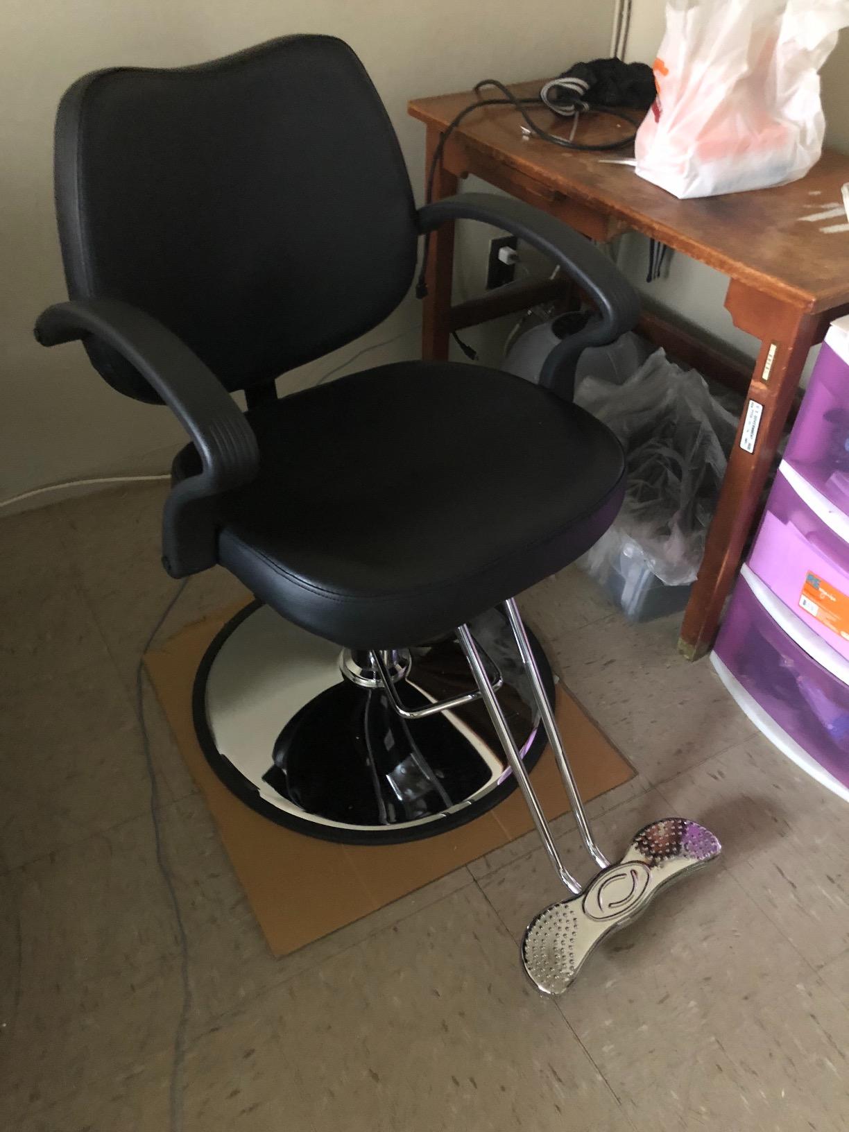 BestMassage Hydraulic Reclining Barber Chair Burgundy, Heavy Duty All Purpose Salon Chair with Adjustable Headrest Footrest and Hydraulic Pump customer photo 2
