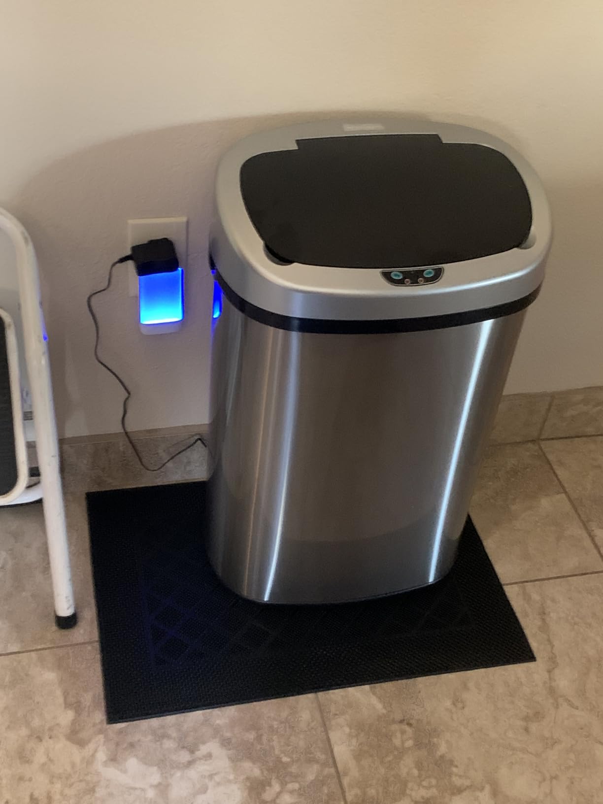iTouchless 24 Gallon Large Sensor Trash Can with AC Adapter | Odor Filter customer photo 2