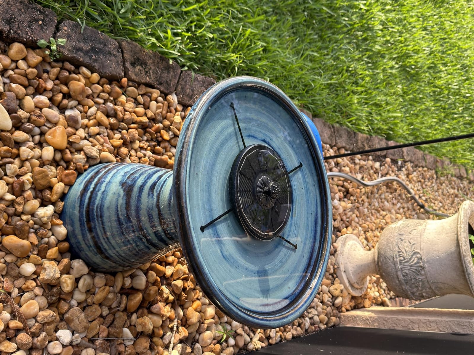 Yzert Solar Fountain with 2000mah Battery, 3-Level Adjustable Water Height, Rotating Rods, Works in Shadow, 7 Nozzles, 2026 3.5W Glass Outdoor Fountain Pump for Bird Bath, Garden, Pond, Flower Pot customer photo 1