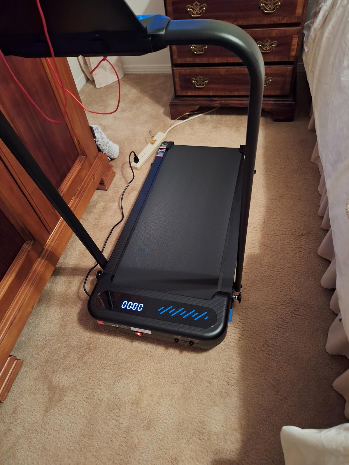 WELLFIT Folding Treadmill for Home, Walking Pad with Incline and Handle Bar | 350+lbs Capacity, Under Desk Treadmill for Home Small Office, Low Noise Treadmills with Smart Voice Control for Jogging Running customer photo 1