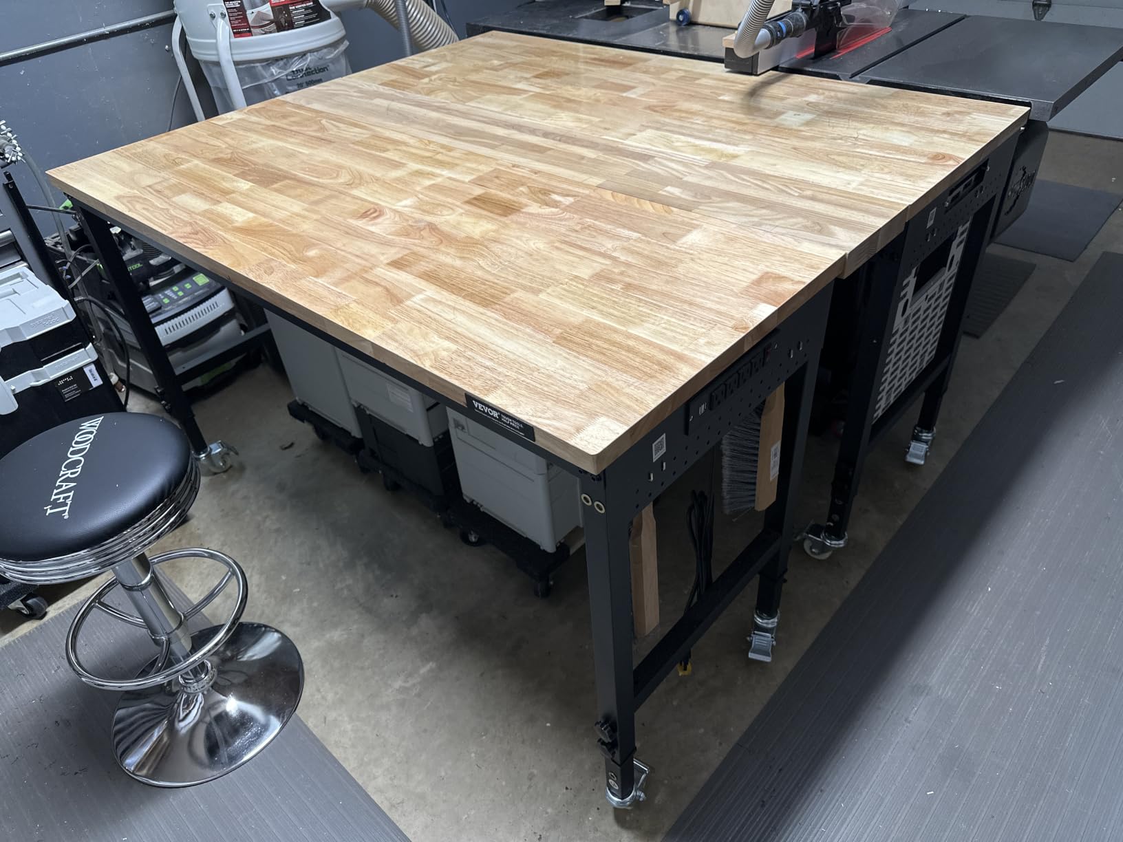 VEVOR Adjustable Workbench on Wheels, 1500 lbs Capacity, 48 x 24 Inch Oak Wood Top Workbench with 28.5-42.3 Inch Height Adjustment, Heavy-Duty Hardwood Worktable for Garage, Workshop, Home, Office customer photo 1