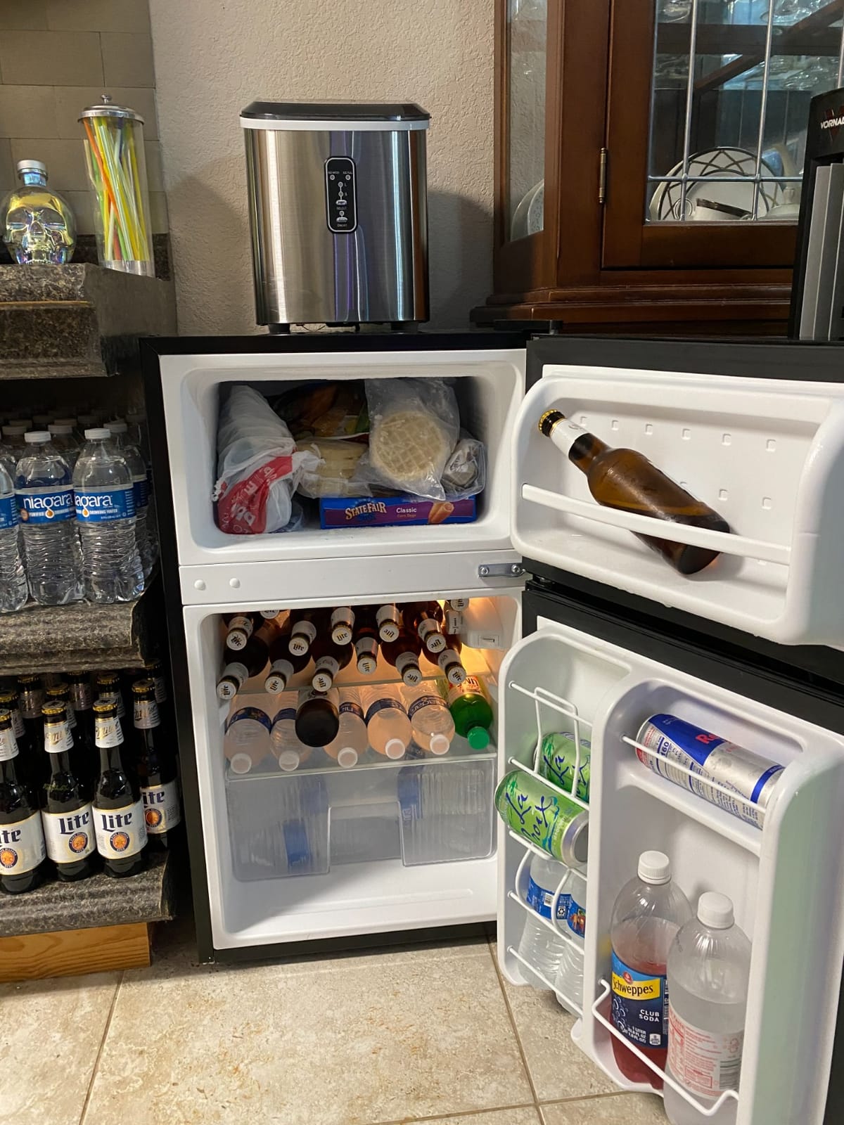 Midea 3.1 Cu.ft Mini Fridge with Freezer, Energy Star Certified, for Dorm | Adjustable Remove Glass Shelves, Reversible Door, Silver customer photo 2