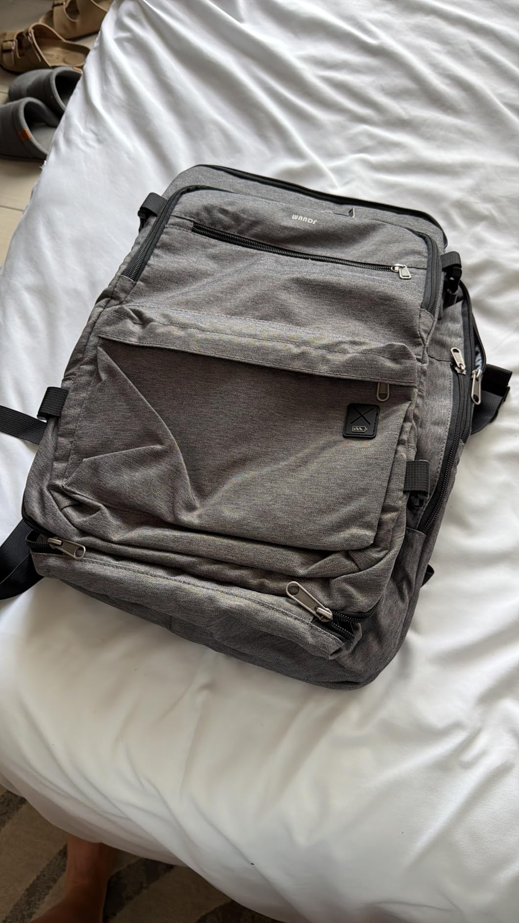 WANDF Personal Item Travel Bag 17x10x9, Carry On Laptop Backpack (Black) | Airline Underseat Approved, Fits 15.6