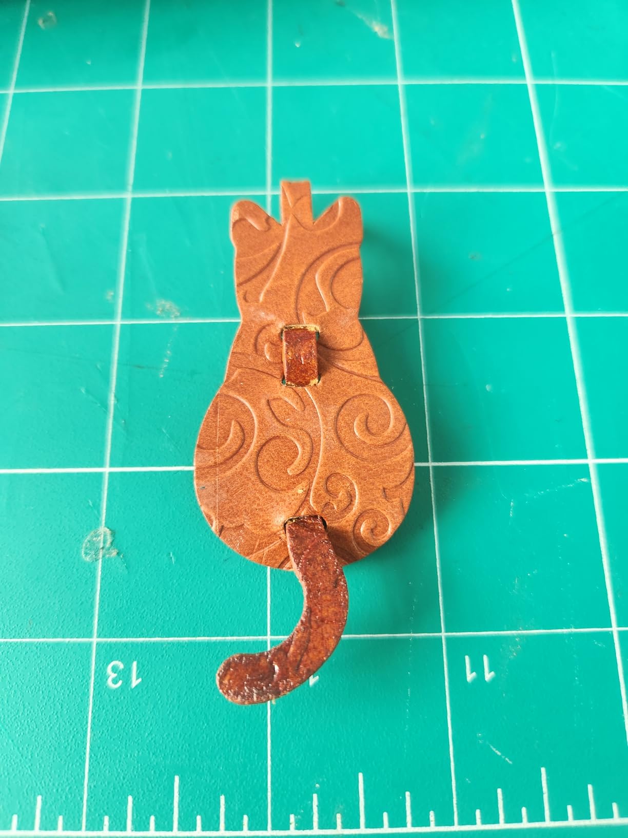 Clicker Dies Cut Shape for Leather - Creative Wooden Punching Die Cut Cat Mold, Handcraft Template DIY Tool Cutter, Cutting Strap Leathercraft Stencil Craft Tools Knife Mould for Keychain Bracelet customer photo 2