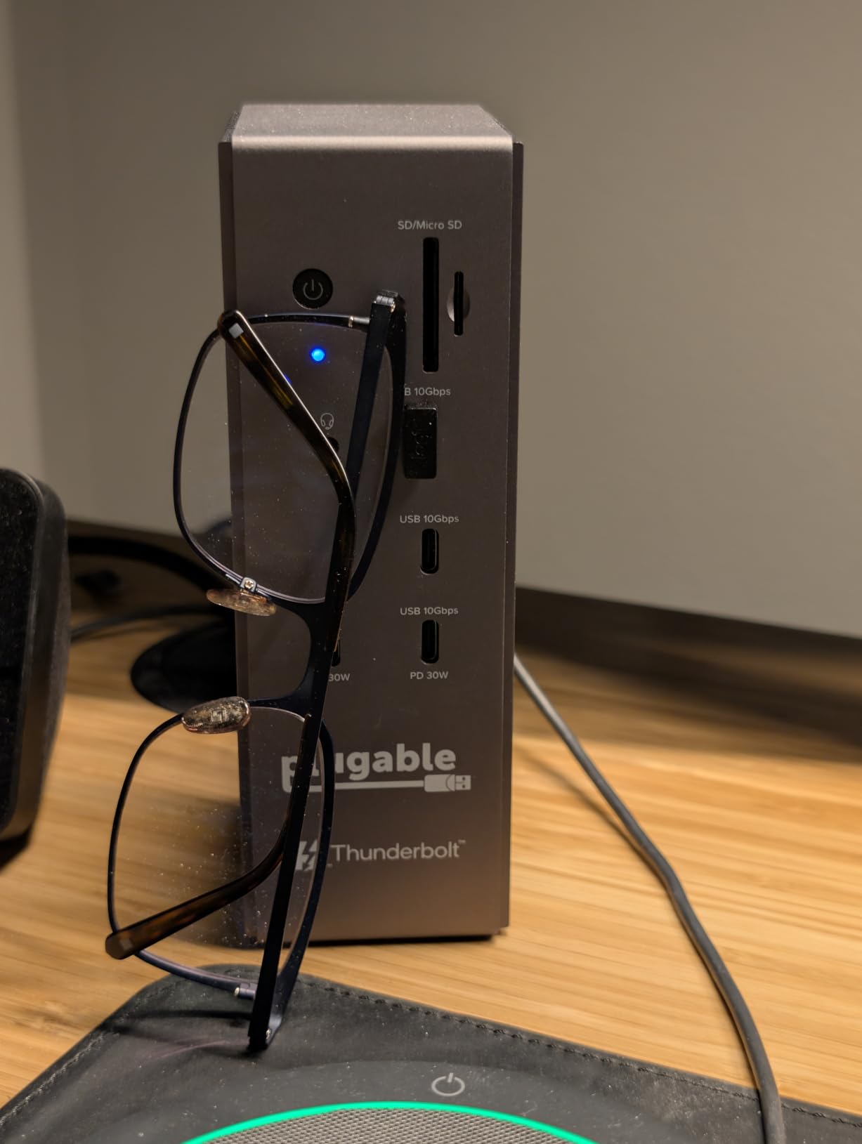 Plugable Thunderbolt 5 Dock: 16-in-1, Dual HDMI 2.1 Up to 8K 60Hz / 4K 144Hz, 140W Laptop Charging, 2.5GbE, Fanless, Driverless TAA Compliant Docking Station for MacBook Pro/Air & Windows (TBT-UDH2) customer photo 1