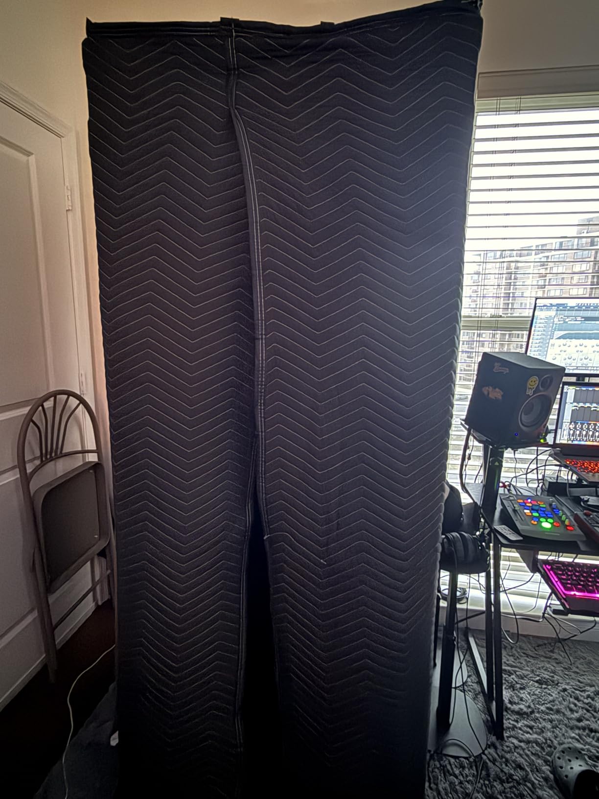 Portable Recording Booth Sound Booth for Recording Echo-Free Vocals Complete Home Recording Studio Foldable Vocal Booth with Travel Bag for Voiceovers, Podcasts & Music (XL Booth) customer photo 2