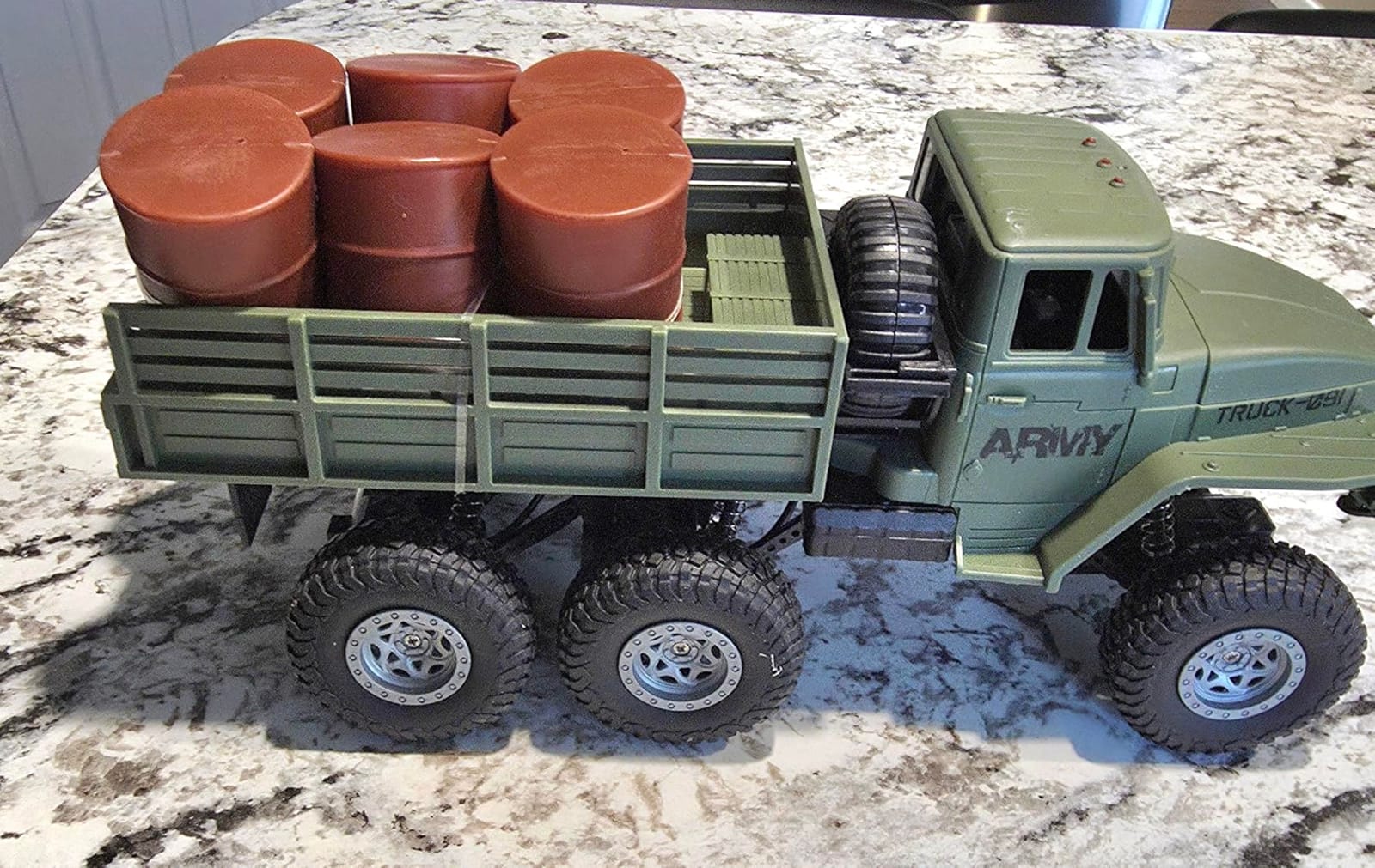 1:16 RC Military Truck with Cans 6x6 Off-Road Remote Control Car Vehicle 50 Min Playtime with Rechargeable Battery 2.4Ghz 4WD Off-Road Vehicle All Terrain Toy with LED Lights Gift for Kids customer photo 1