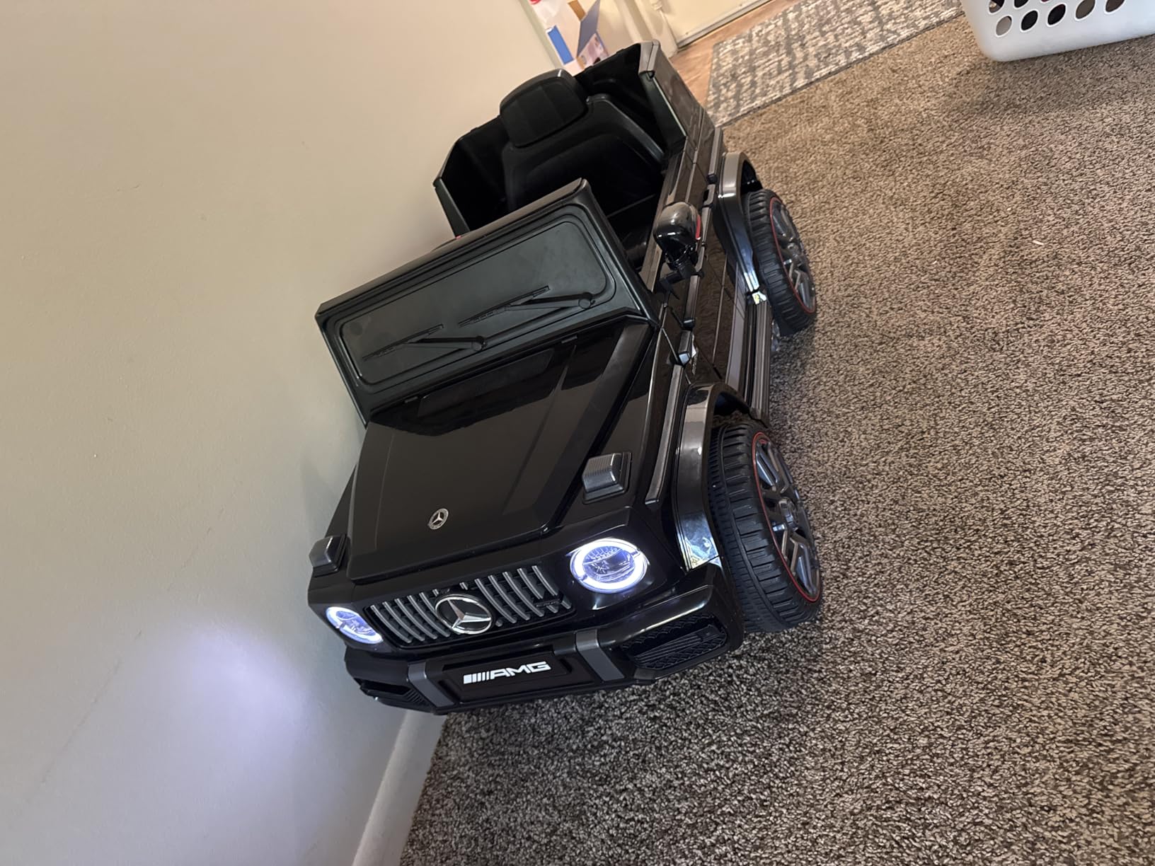 Mercedes-Benz Licensed G63 12V Kids Ride On Car, Ride on Toys with Parental Remote Control, Durable Material Body, Upgraded Motors, LED Lights & Music, Safe Electric Car for Toddlers, Black customer photo 1