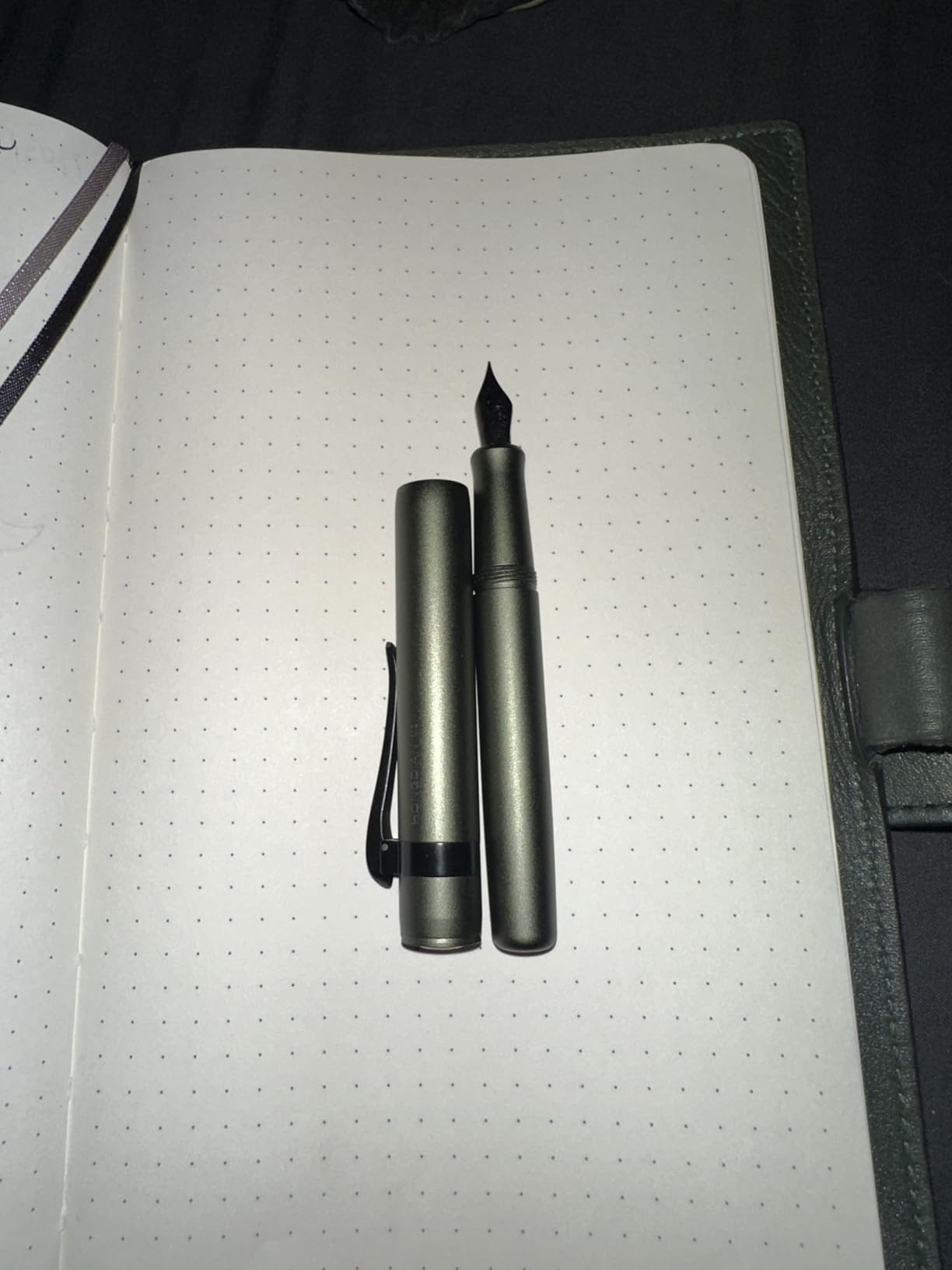 HONG DIAN M2 Titanium Mini Fountain Pen, Extra Fine Soft Nib & Sleek Shape Metal Short Pocket Travel Pen (Titanium Gray) customer photo 1