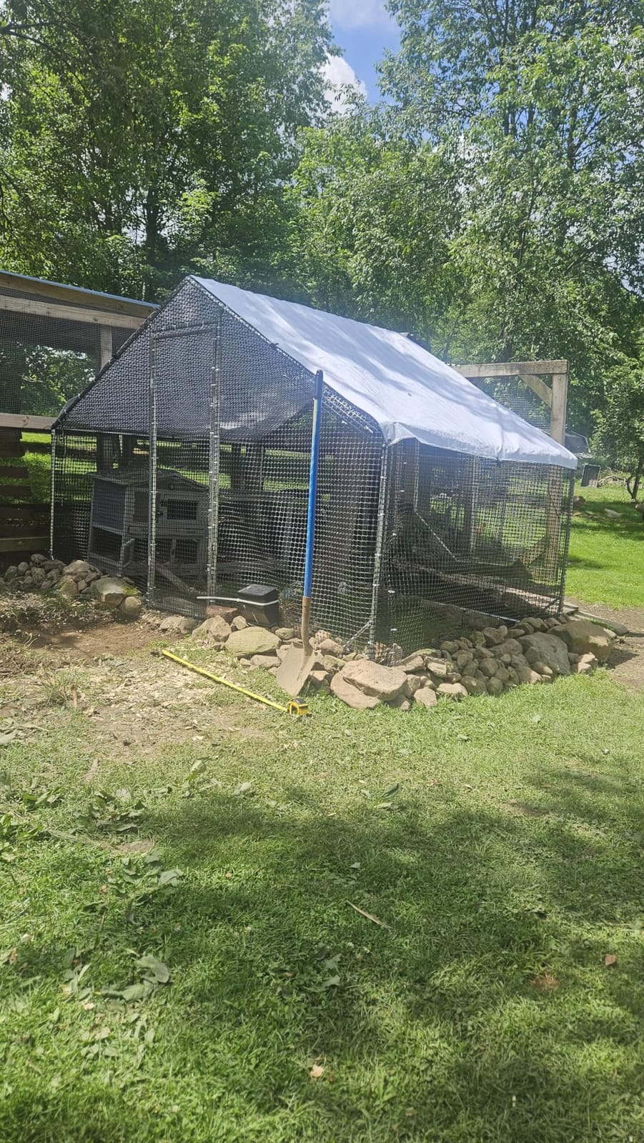 Large Walk-in Chicken Coop with Chicken Run, Galvanized Poultry Enclosure with Waterproof Anti-UV Cover and Security Lock, Ideal for Rabbit, Duck, Backyard and Farm Yard, 9.8'x 6.6'x 6.6' customer photo 1